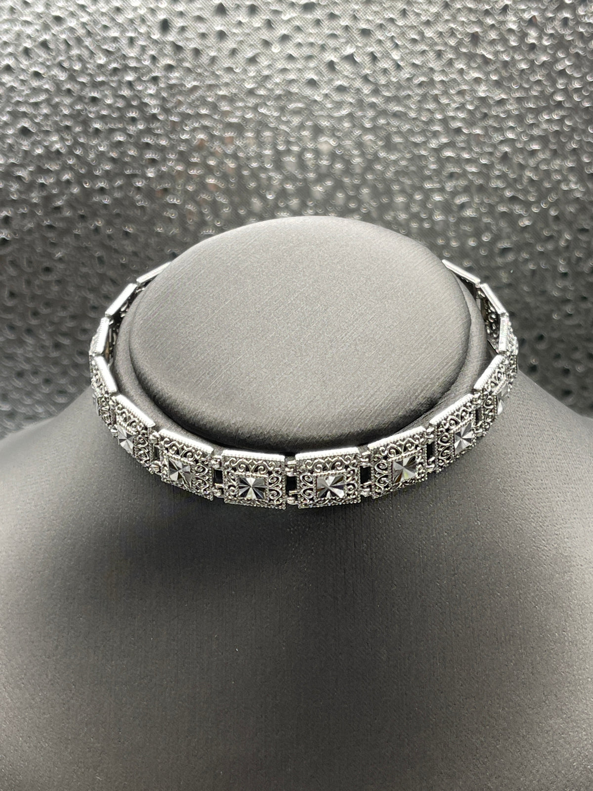 Ladies Sterling Silver Square Filagree Link Bracelet
