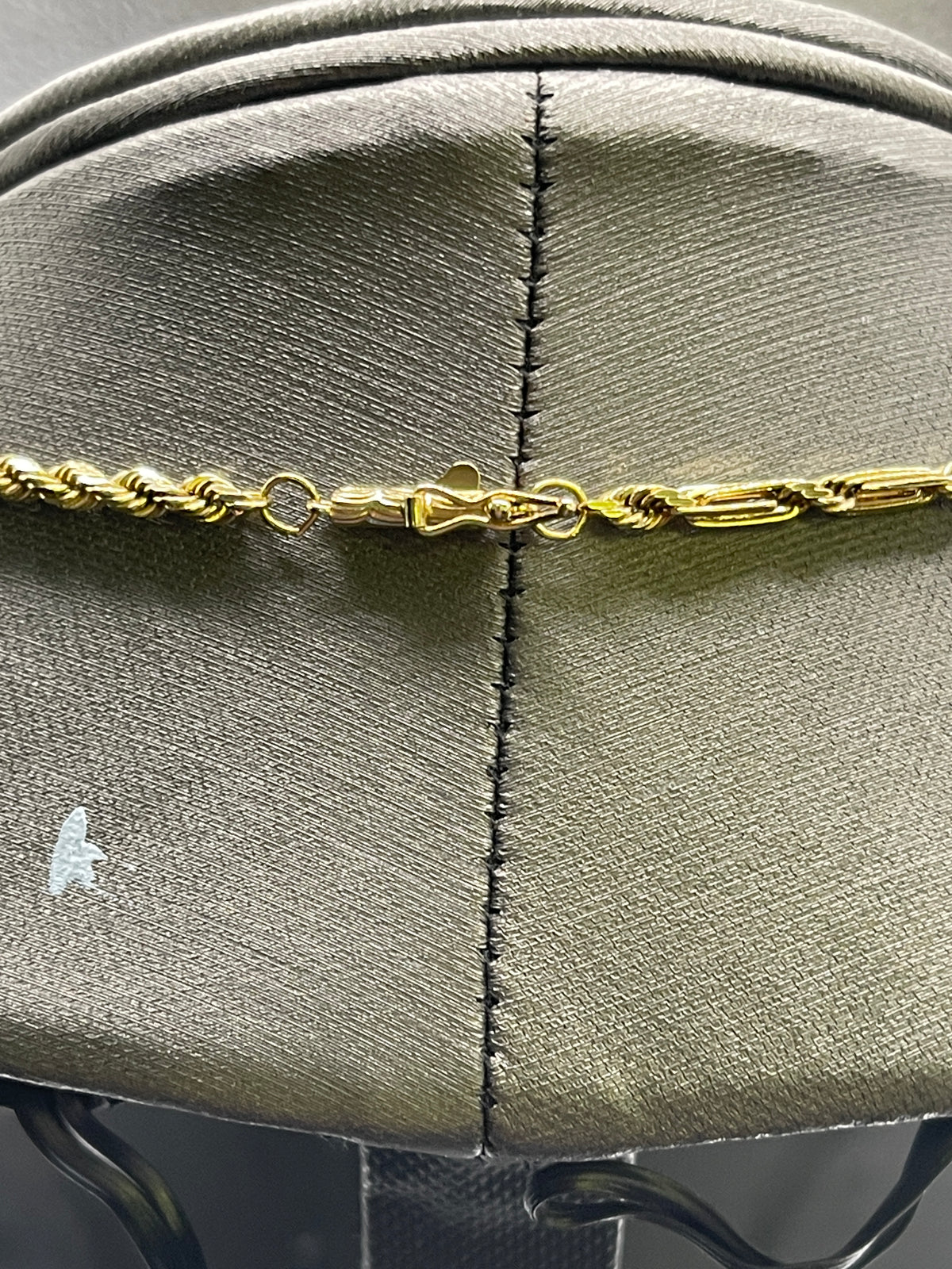 Ladies or Gents 14 Karat Yellow Gold Figaro rope Solid Link Rope Chain