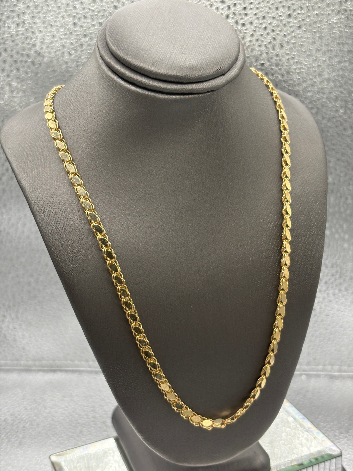 Ladies/Gents 14 Karat Yellow Gold Snail Link Chain
