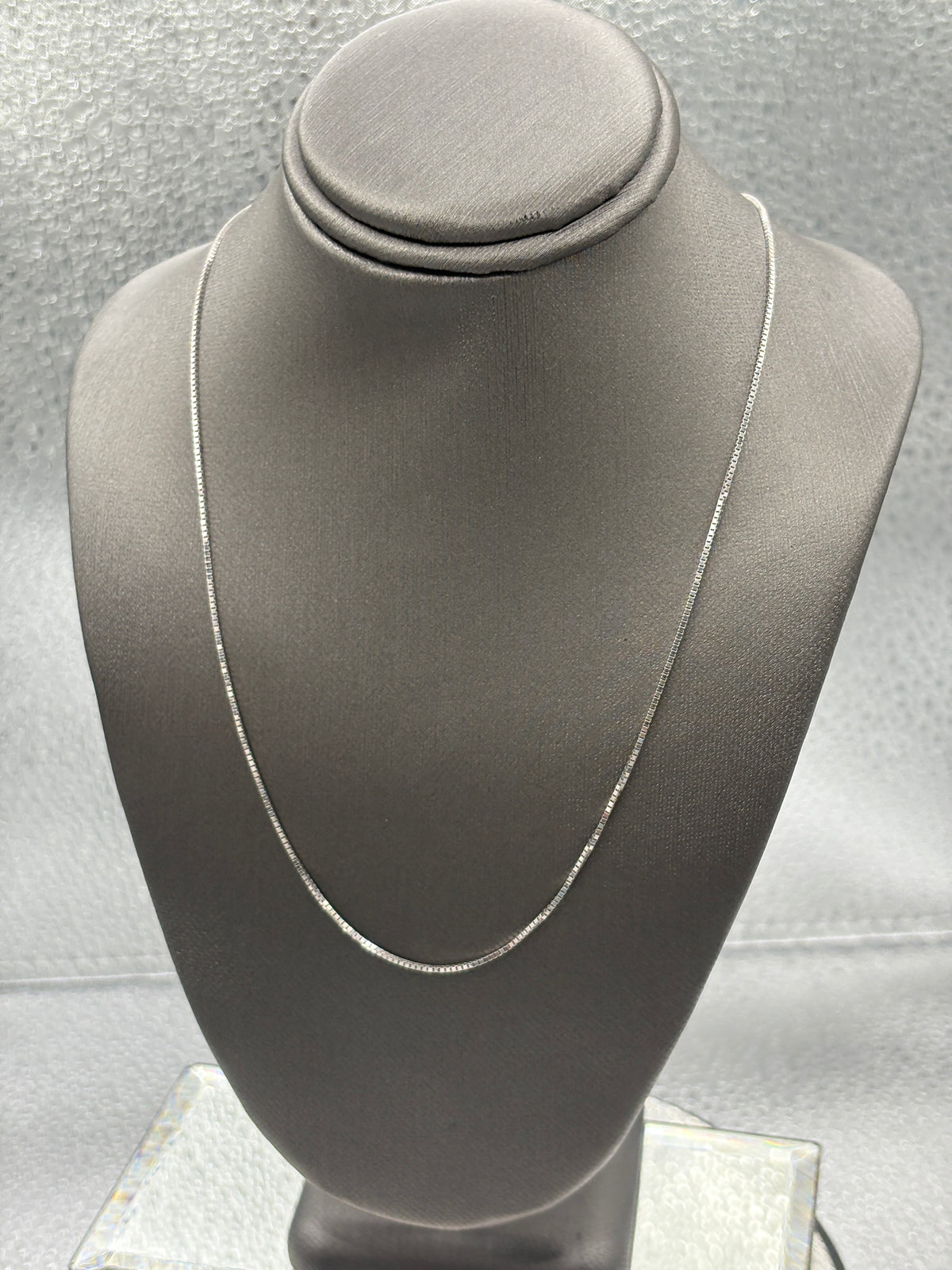 Ladies / Gents 14 Karat Yellow Gold Solid Figeroe Link Chain