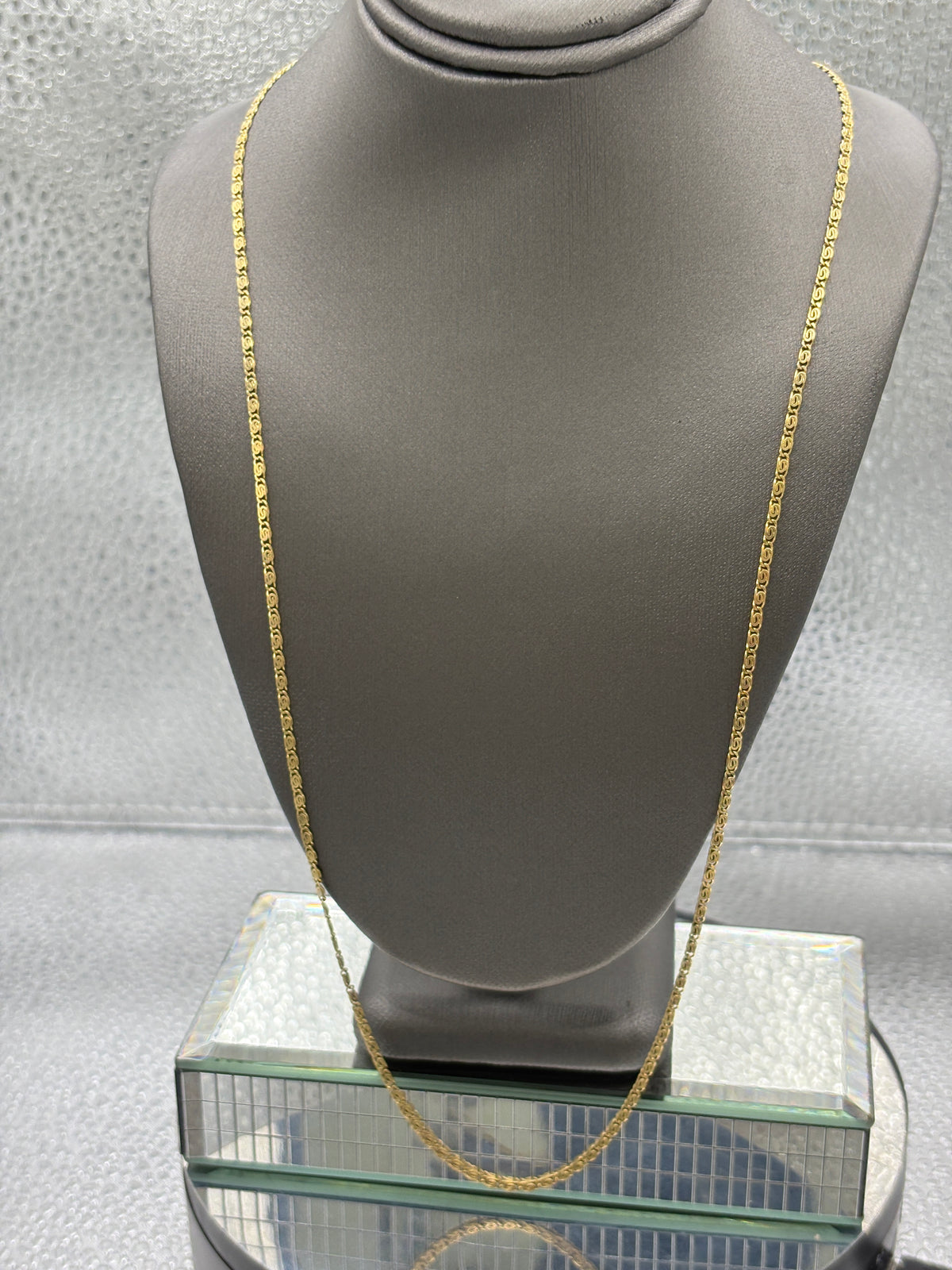Ladies 18 Karat Yellow Gold Snail Link Chain
