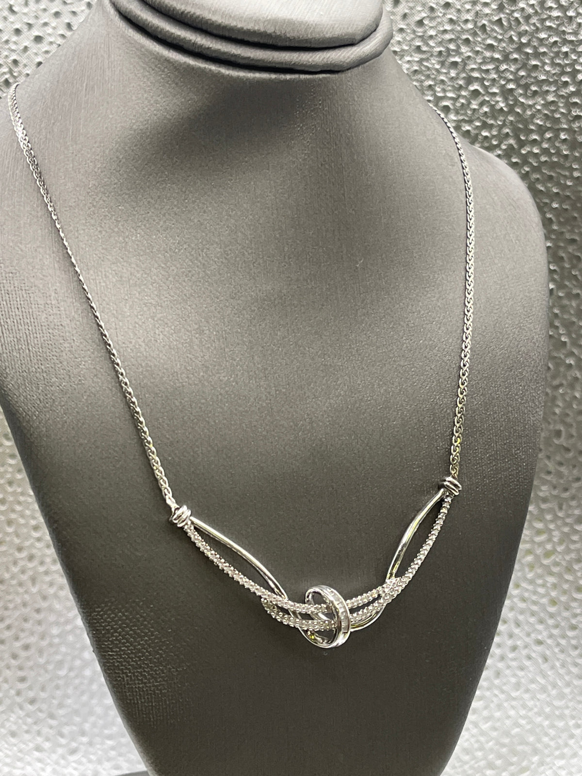 Ladies Sterling Silver Love Knot Stone Design Necklace