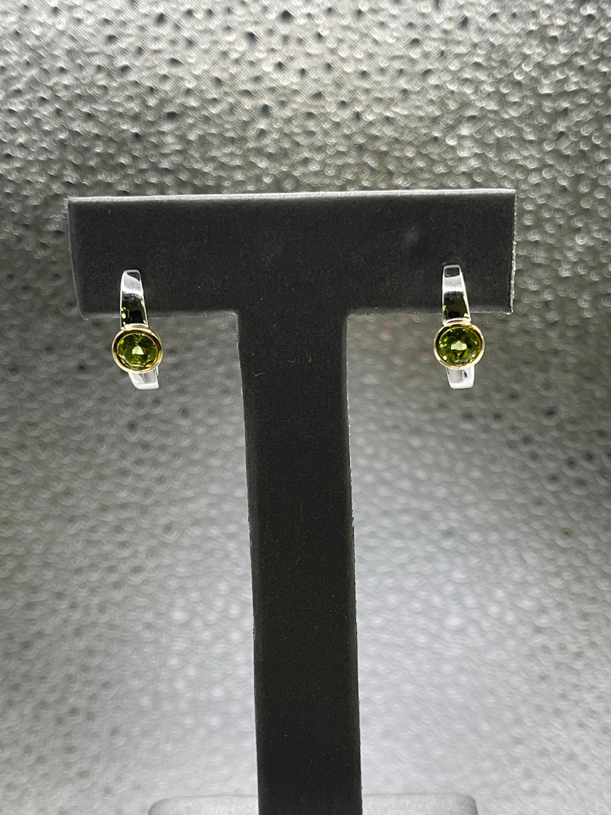 Ladies 14 Karat White Gold and Peridot Post Earrings