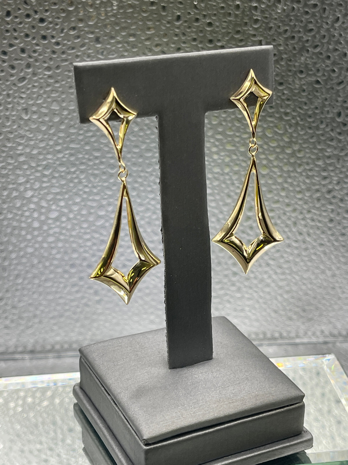 Ladies 14 Karat Yellow Gold Dangling Post Earrings