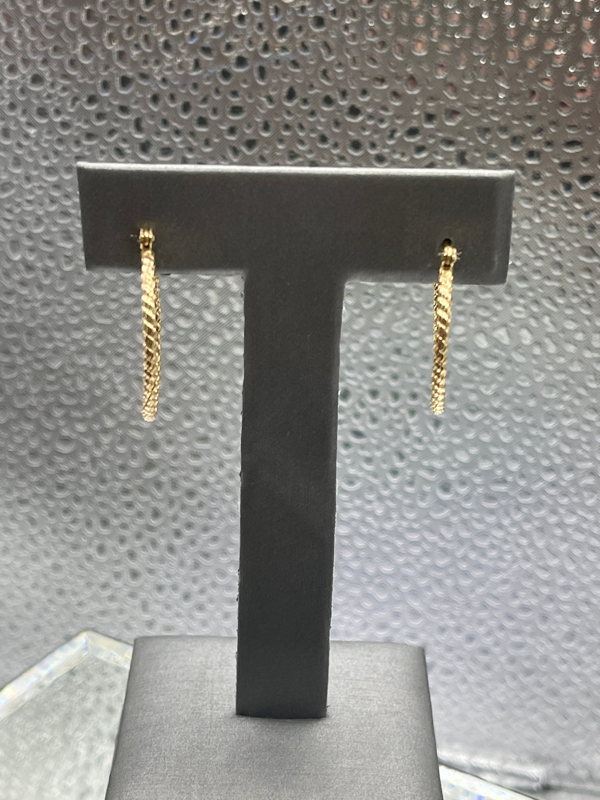 Ladies 14 Karat Yellow Gold Hoop Earrings