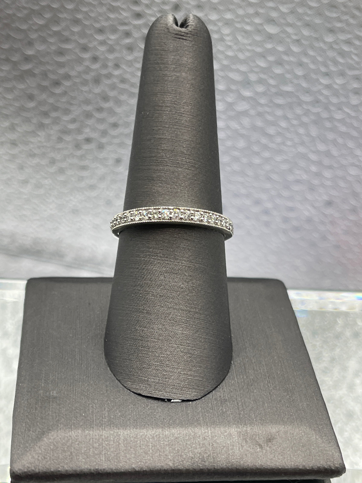 Ladies 14 Karat White Gold Diamond Wedding Band