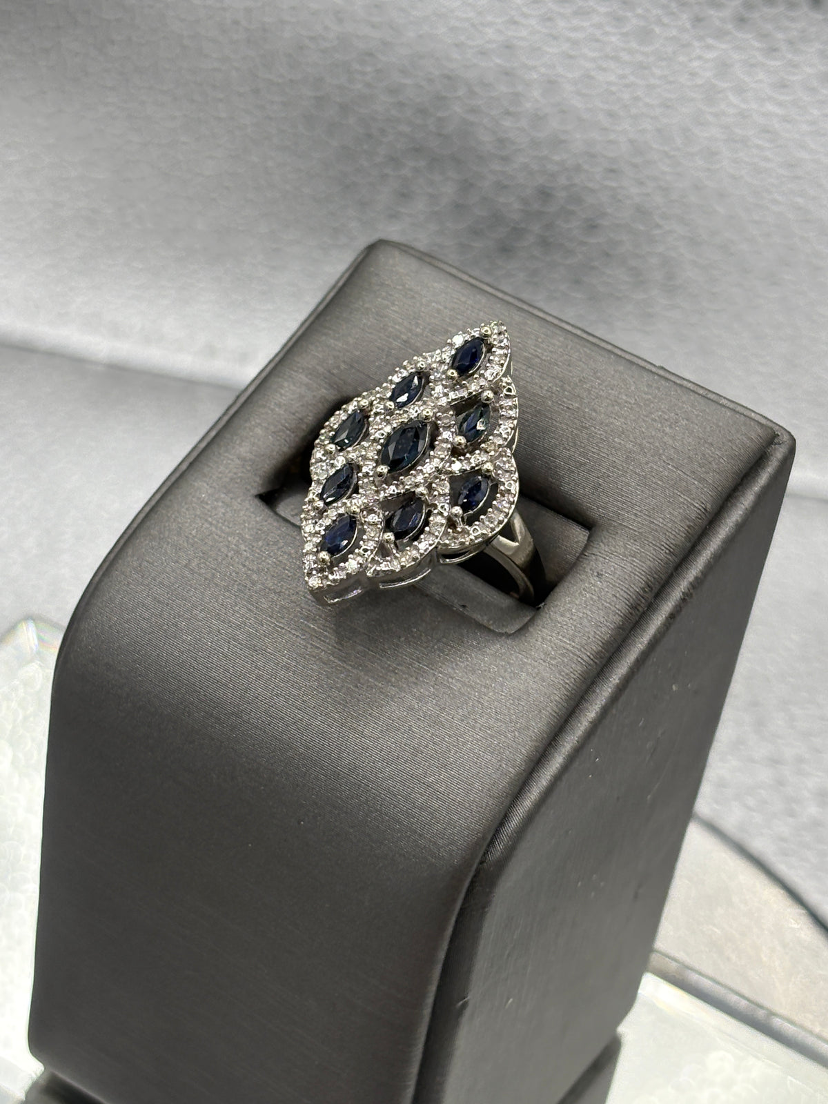 14 Karat White Gold Ladies 1.00ct Sapphire & Diamond