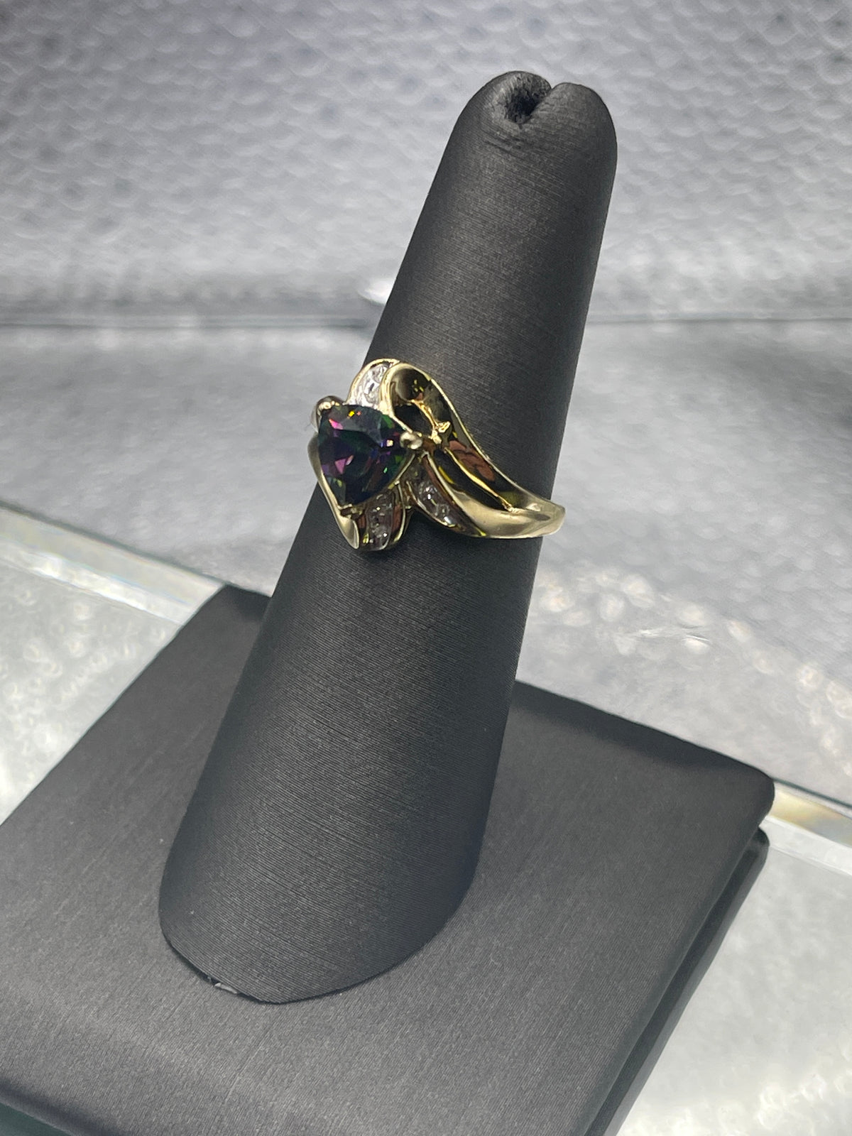 Gorgeous Ladies 10 Karat Yellow Gold Ring Set with an Imperial Topaz