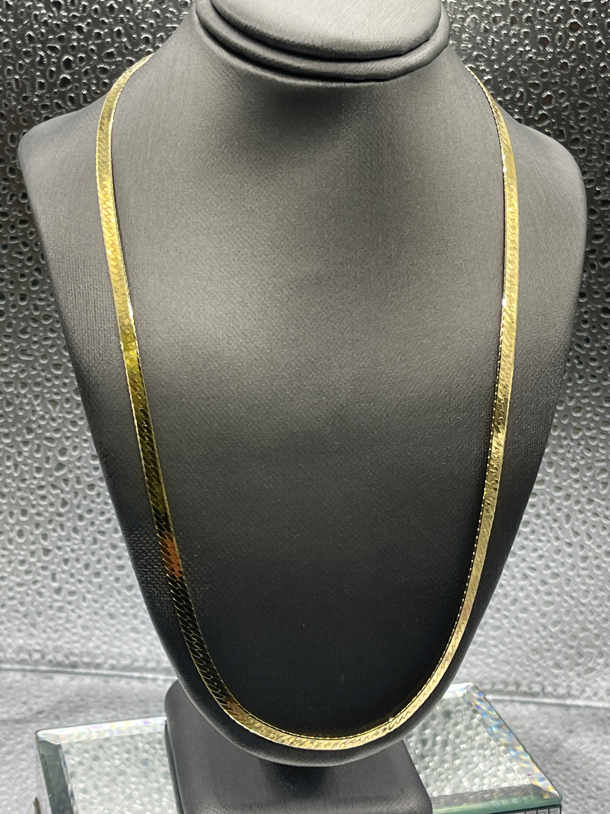 Ladies Imported 14 Karat Solid Yellow Gold Reversible Herringbone Chain