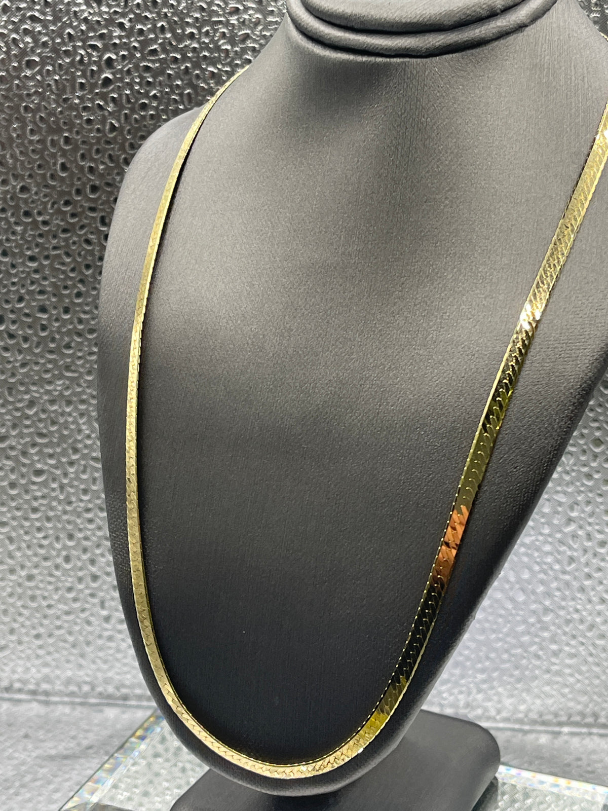 Ladies Imported 14 Karat Solid Yellow Gold Reversible Herringbone Chain
