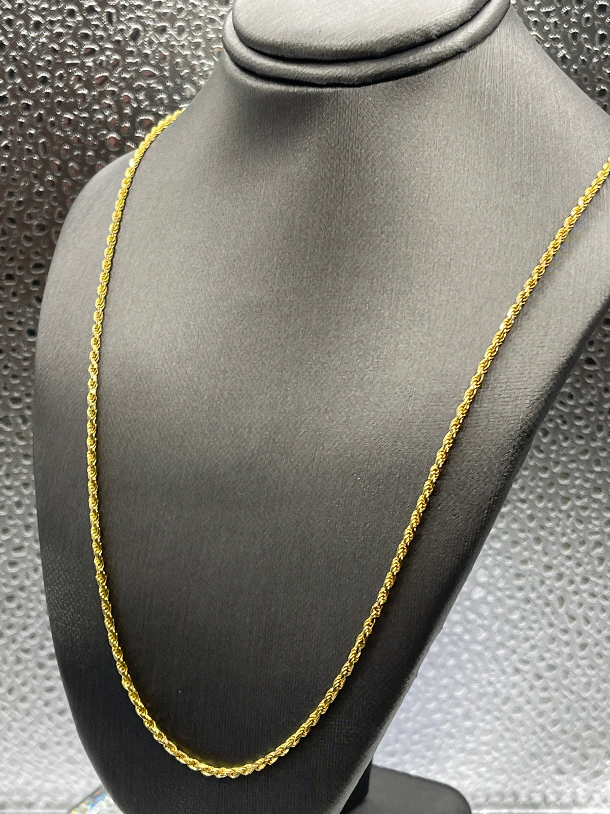 Ladies Imported 14 Karat Solid Yellow Gold Di-Cut Rope Chain