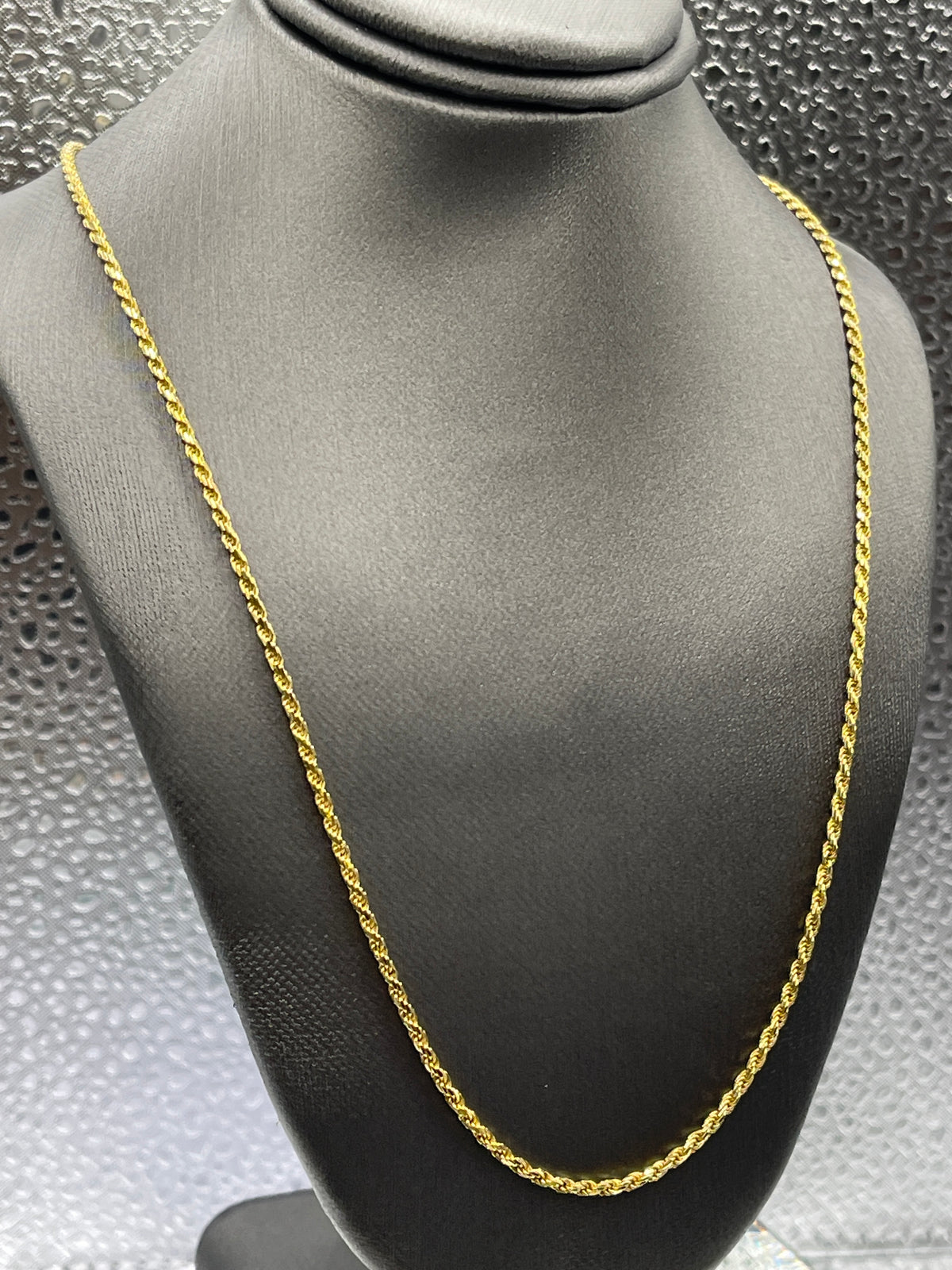 Ladies Imported 14 Karat Solid Yellow Gold Di-Cut Rope Chain