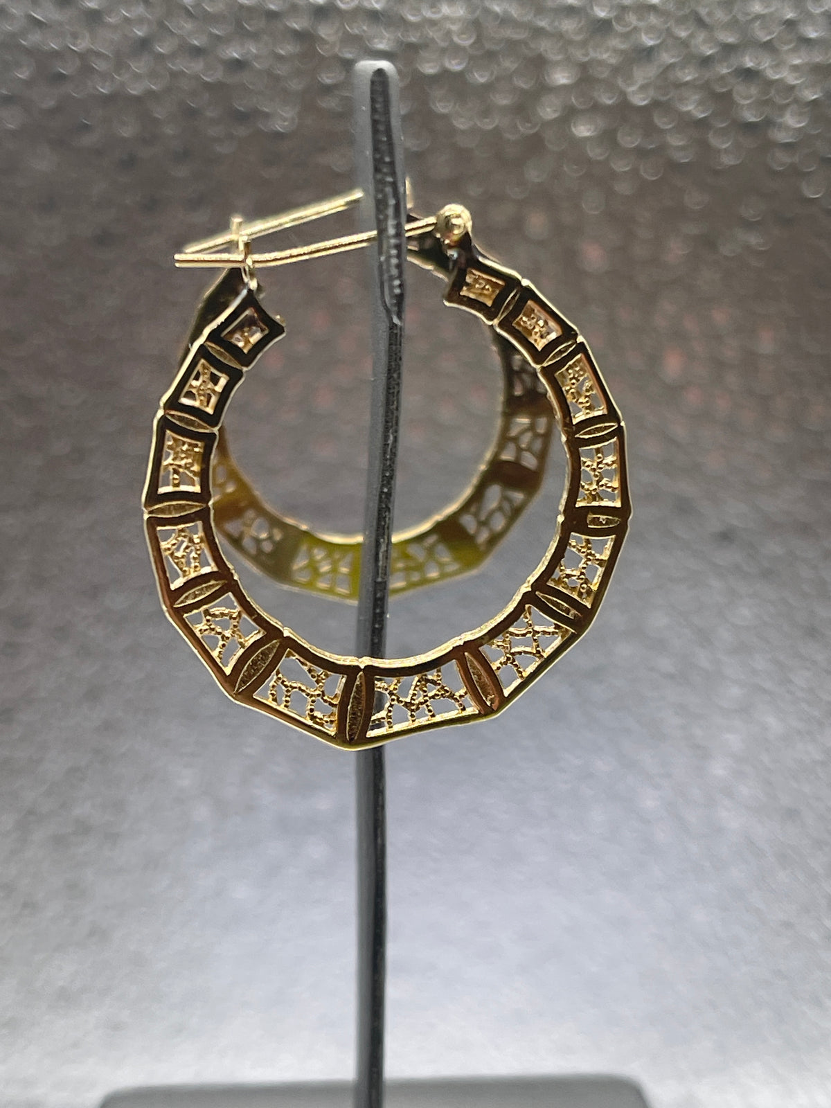 Ladies 14 Karat Solid Yellow Gold Filigree Hoop Earrings