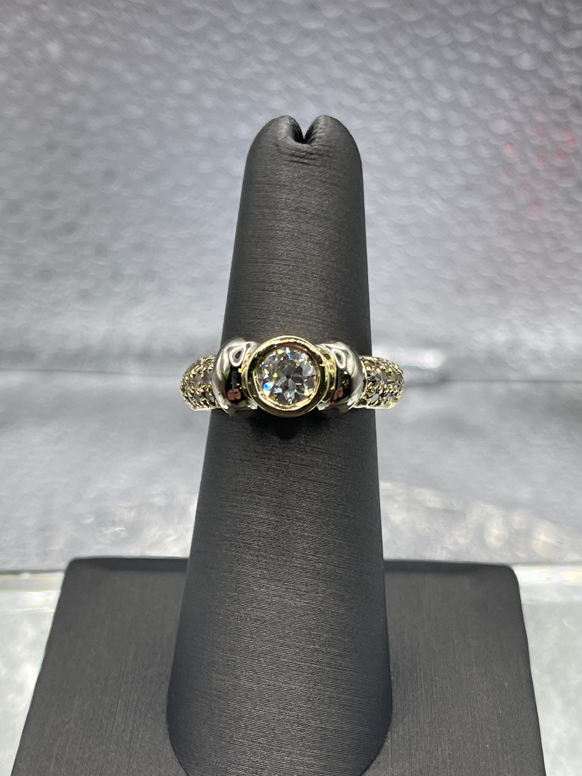 Ladies 14 Karat Solid Yellow Gold Diamond Engagement Ring