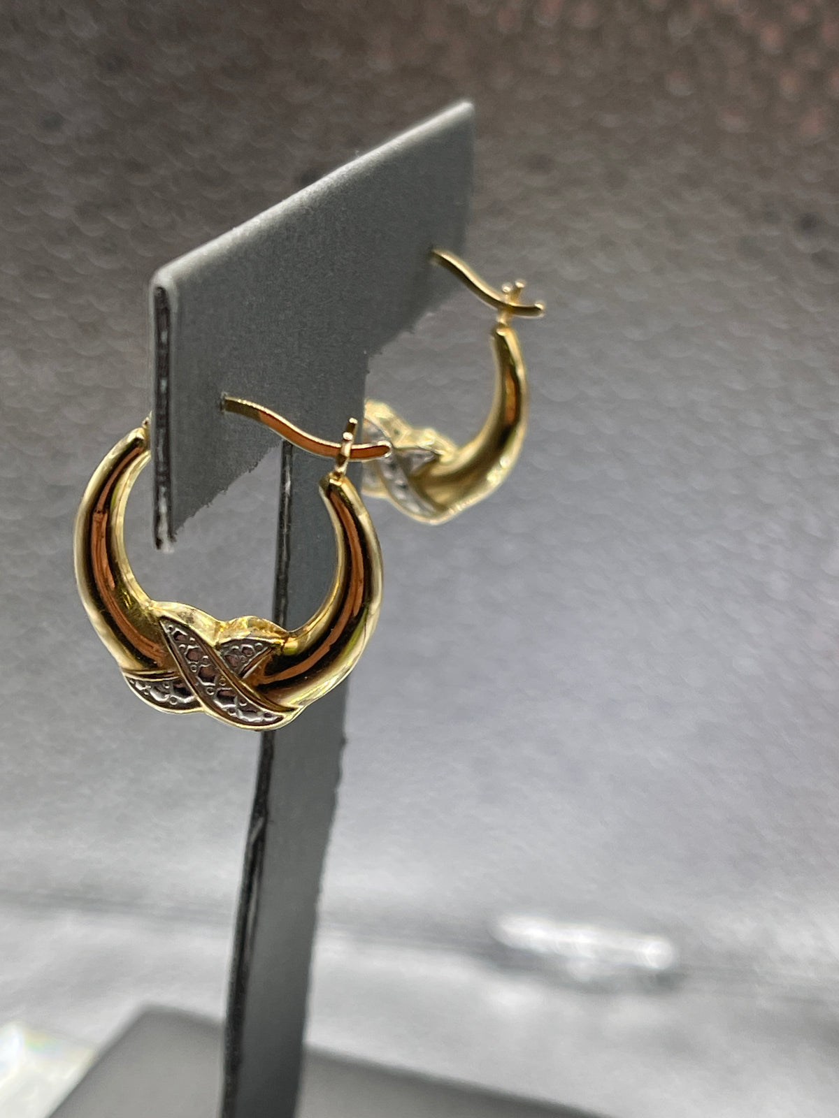 Ladies 14 Karat Solid Gold Two-Tone Hoop Earrings