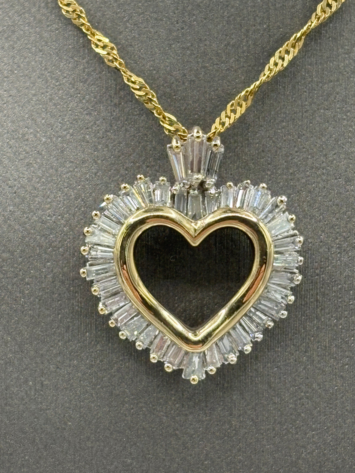 14 Karat Yellow Gold Baguette Diamond Heart Pendant