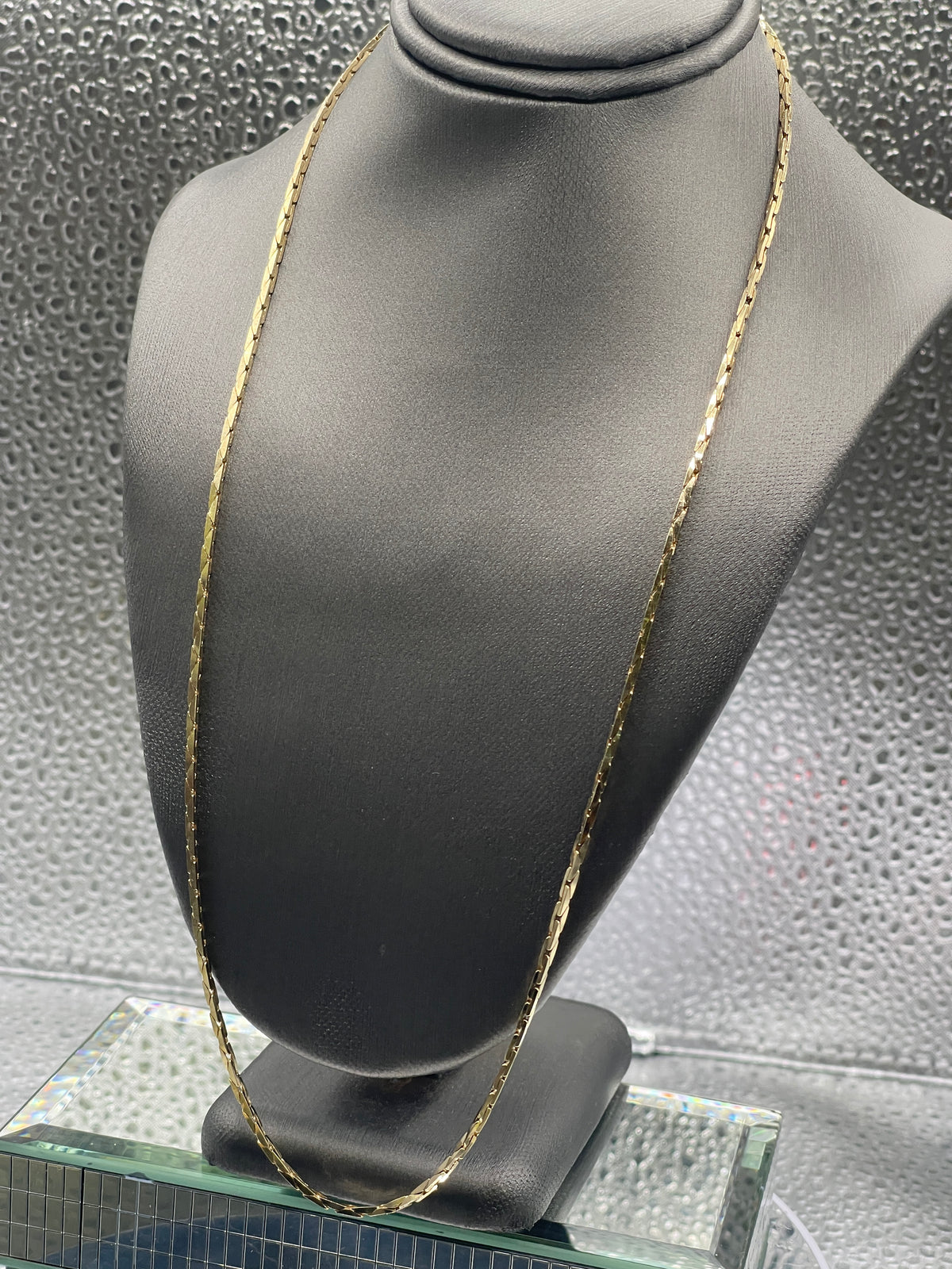 Ladies/Gents 14 Karat Yellow Gold Cobra Link Chain