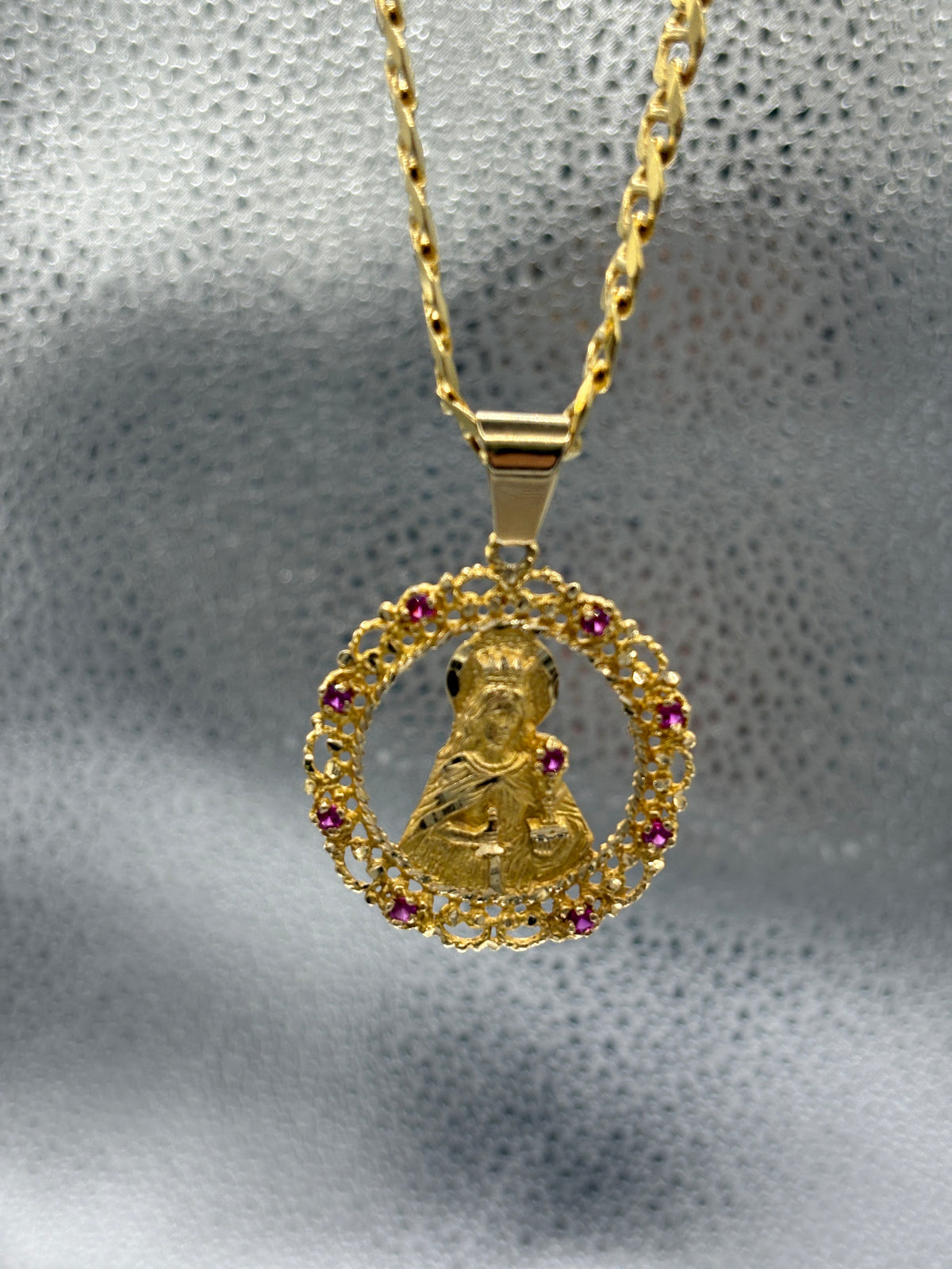 14 Karat Yellow Gold Anchor Link Chain & Blessed Mother Pendant