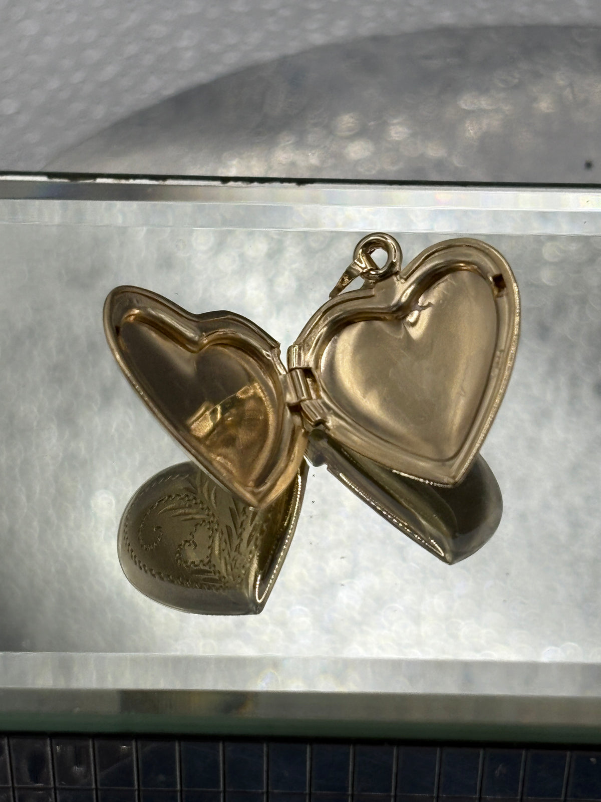 14 Karat Yellow Gold Ladies Engraved Heart Locket Pendant