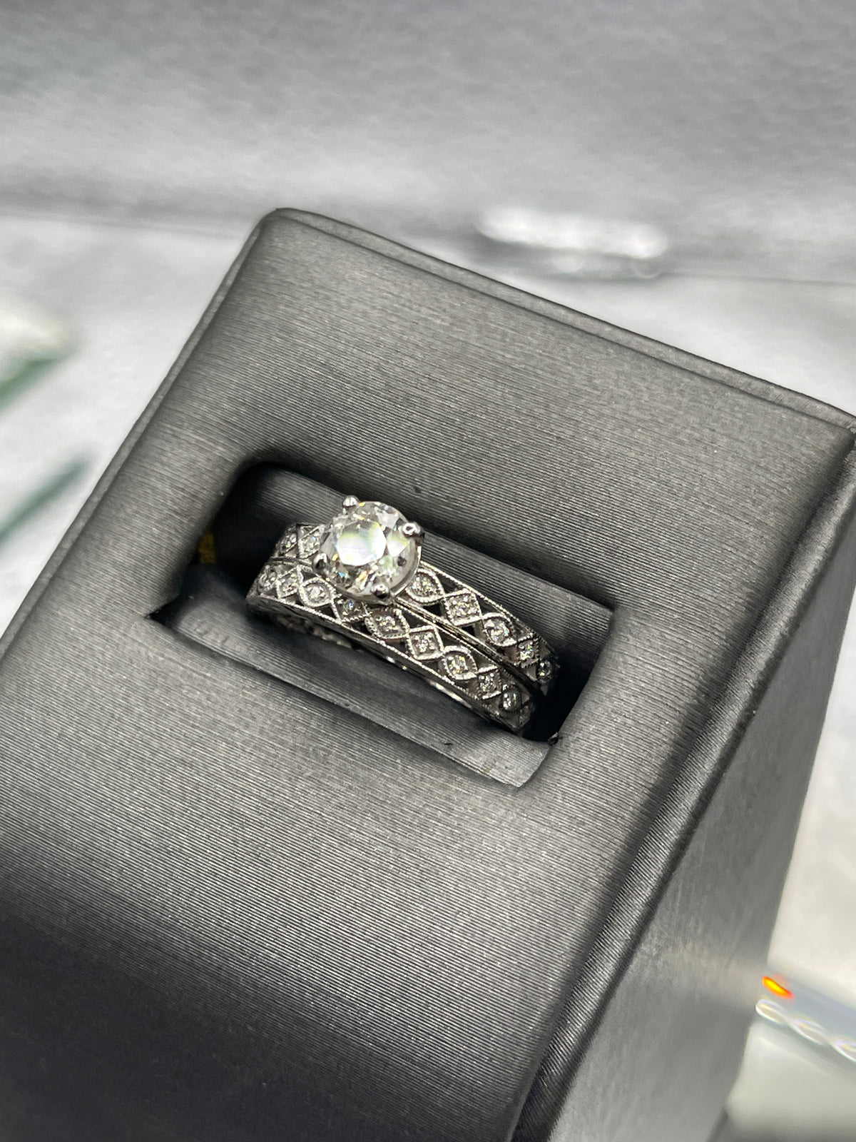 A Lovely Ladies 14 Karat White Gold Diamond Wedding Band Set
