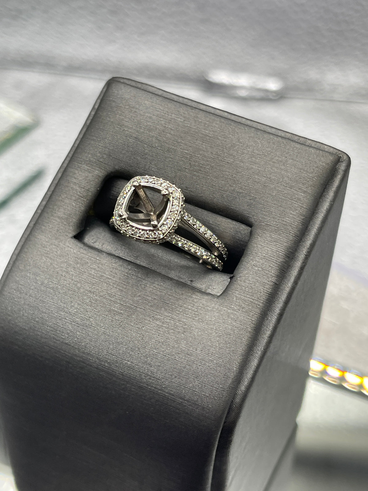 Ladies 14 Karat White Gold Diamond Engagement Ring Remount