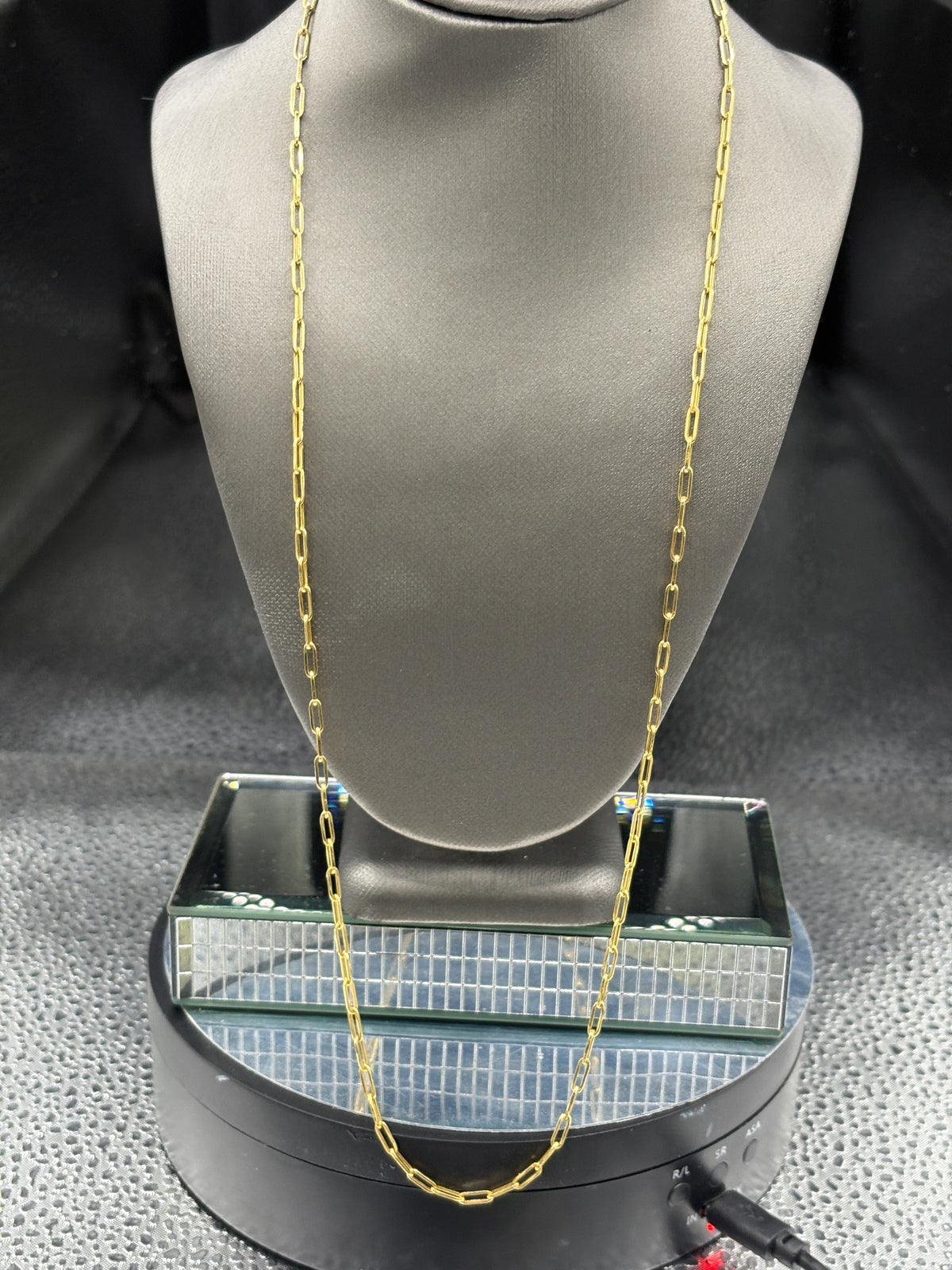14 Karat Yellow Gold Ladies / Gents Oval Link Chain