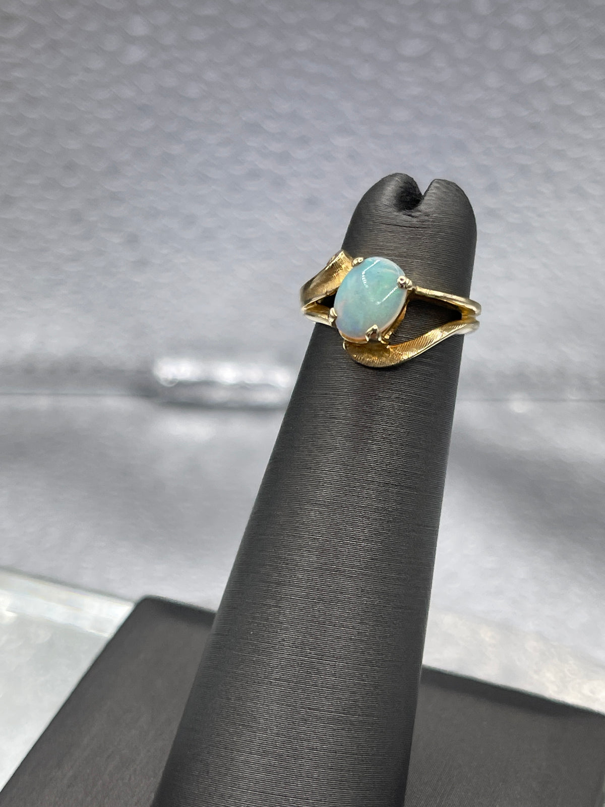 14KT Yellow Gold 1 Carat Oval Opal Ring - Philadelphia Gold & Silver Exchange