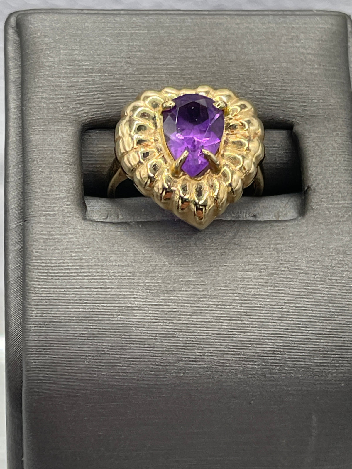 14 Karat Yellow Gold Amethyst Fluted Heart Ring - Philadelphia Gold & Silver Exchange