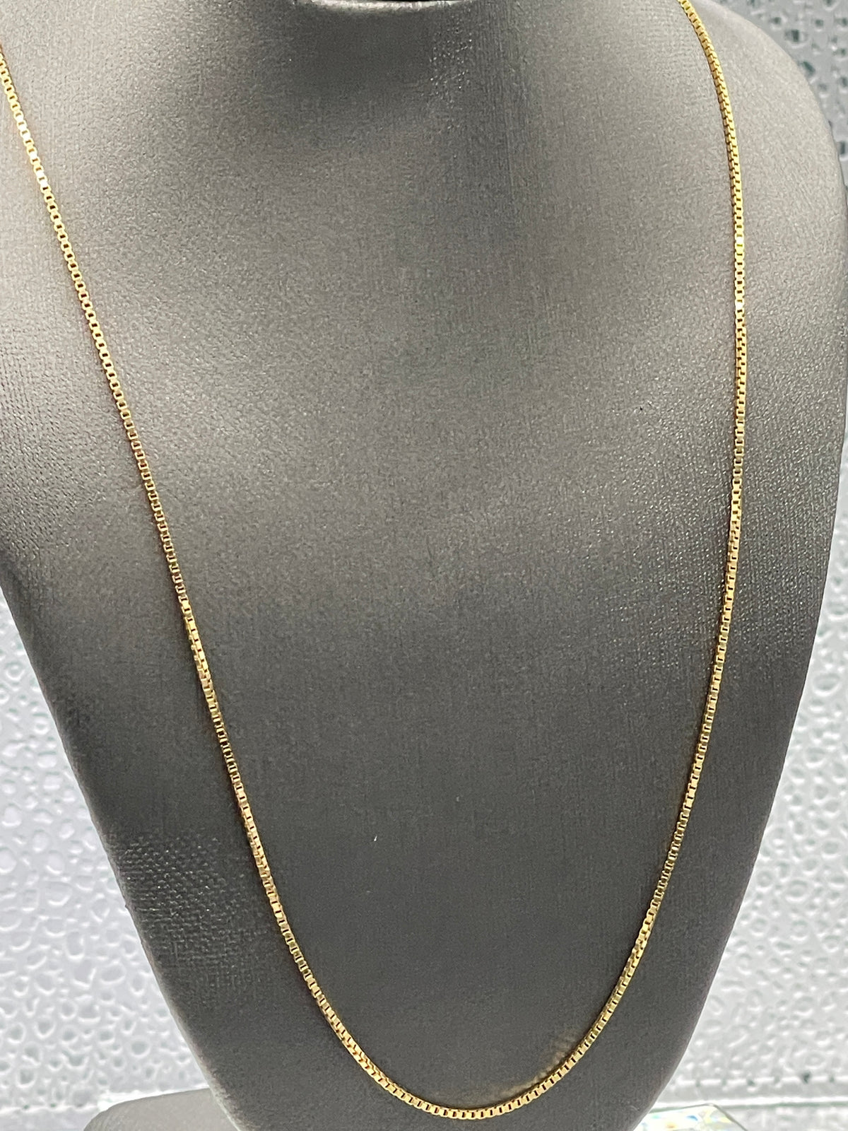 View three of Ladies 14 Karat Solid Yellow Gold Box Chain