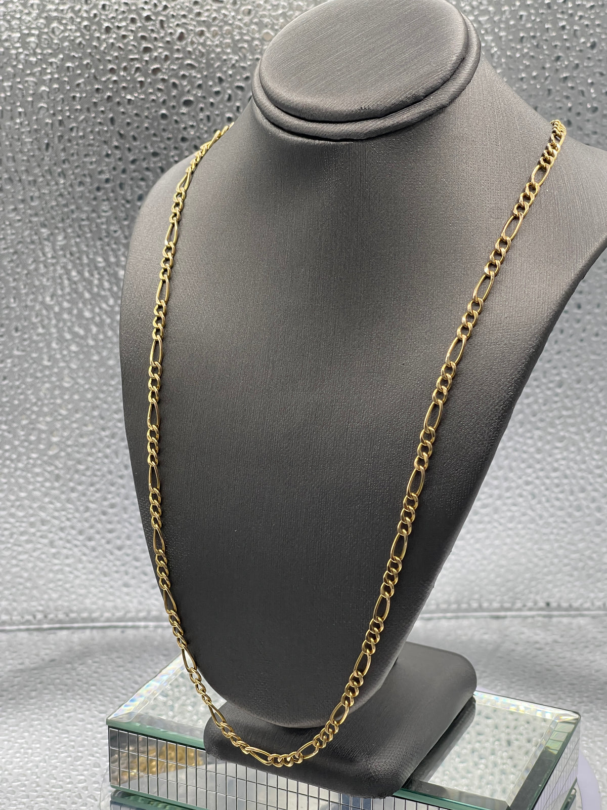 Ladies or Gents 10 Karat Solid Yellow Gold Figaro Link Chain