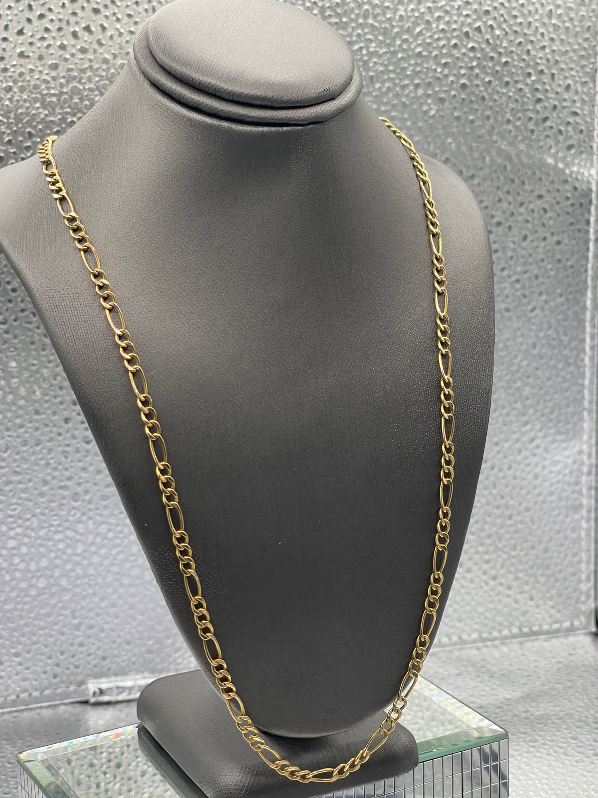 Ladies or Gents 10 Karat Solid Yellow Gold Figaro Link Chain