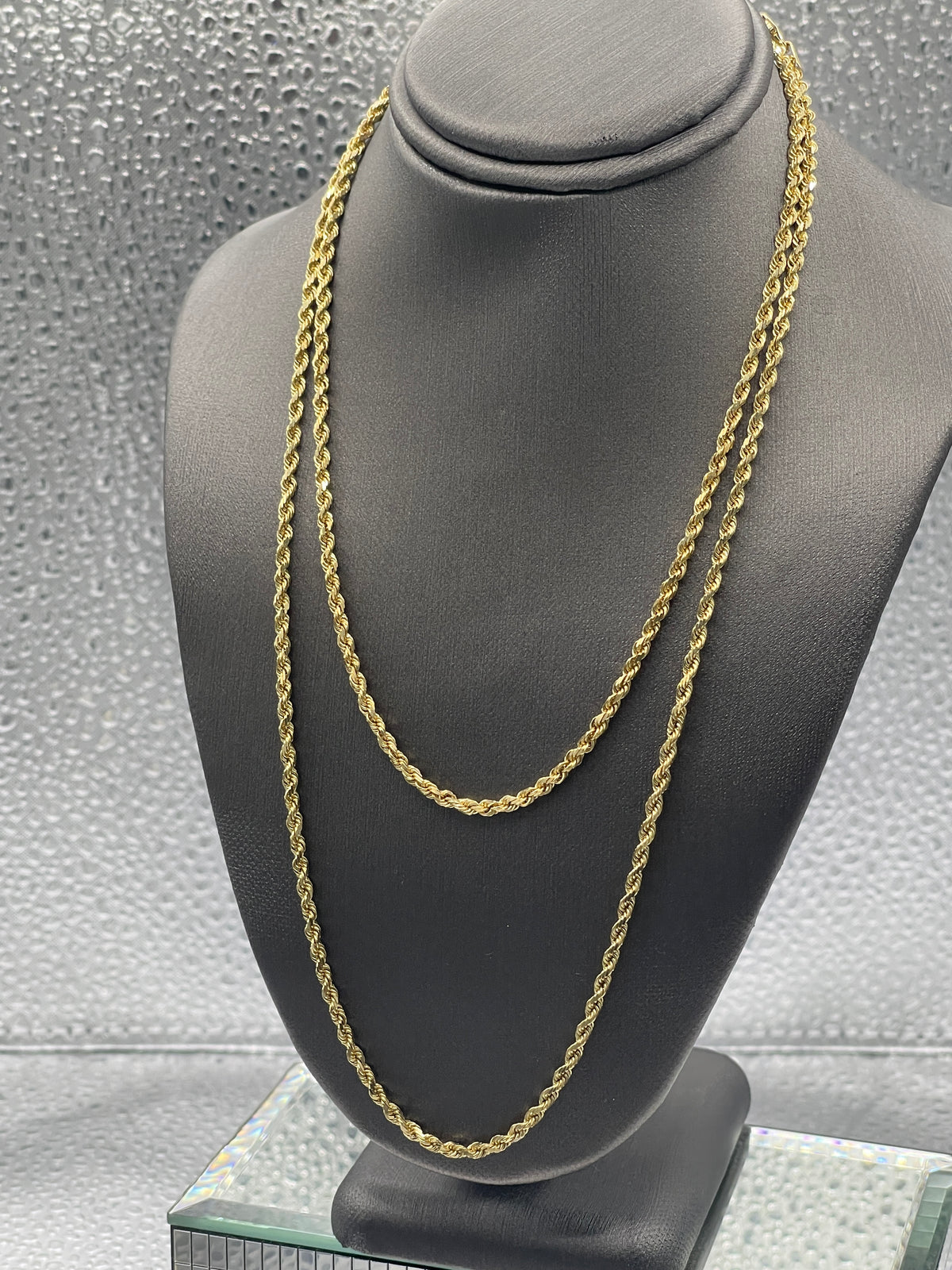 Ladies Fabulous 14 Karat Solid Yellow Gold Diamond Cut Rope Chain