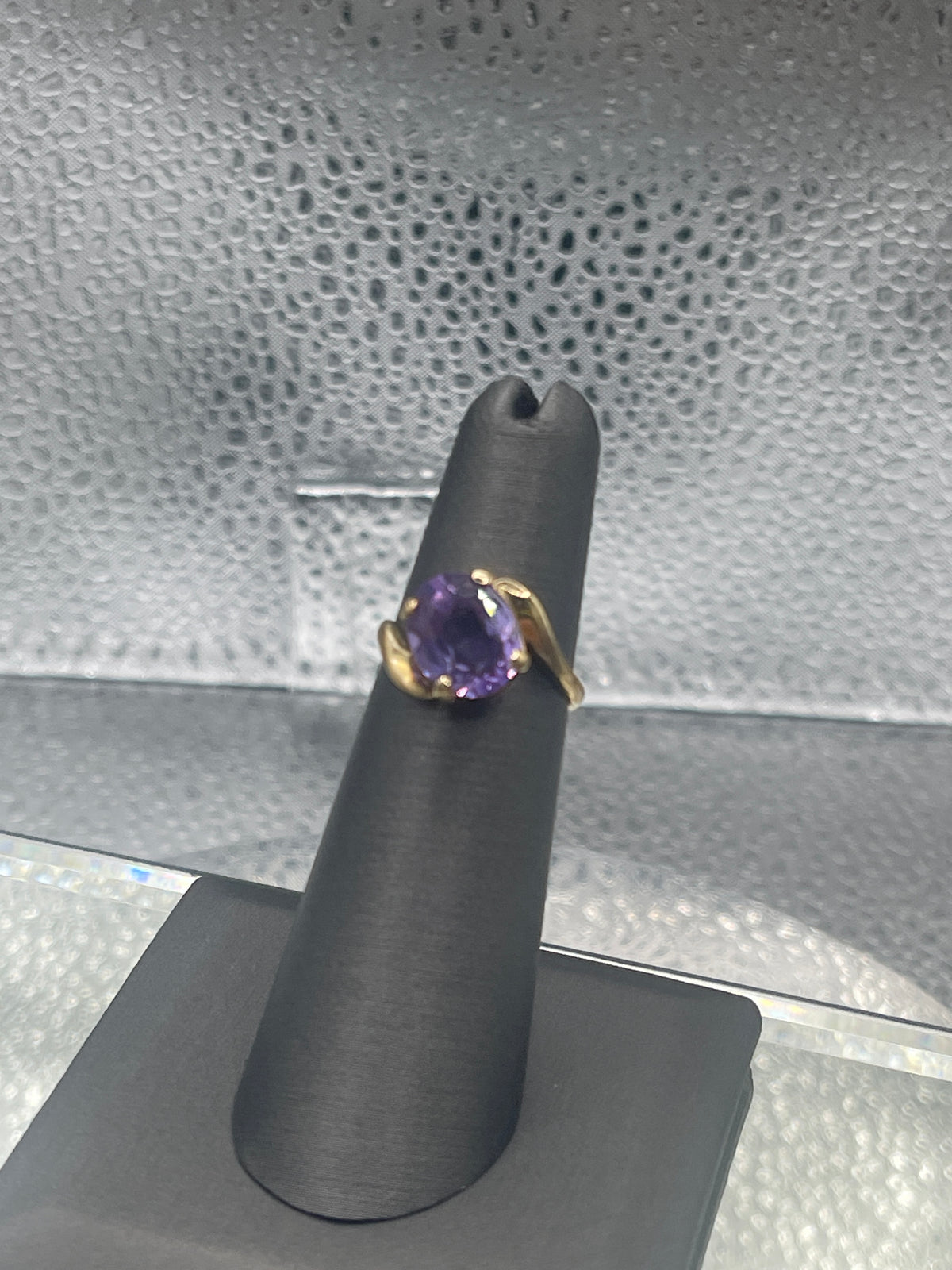 Ladies 10 Karat Solid Yellow Gold Amethyst Bypass Ring