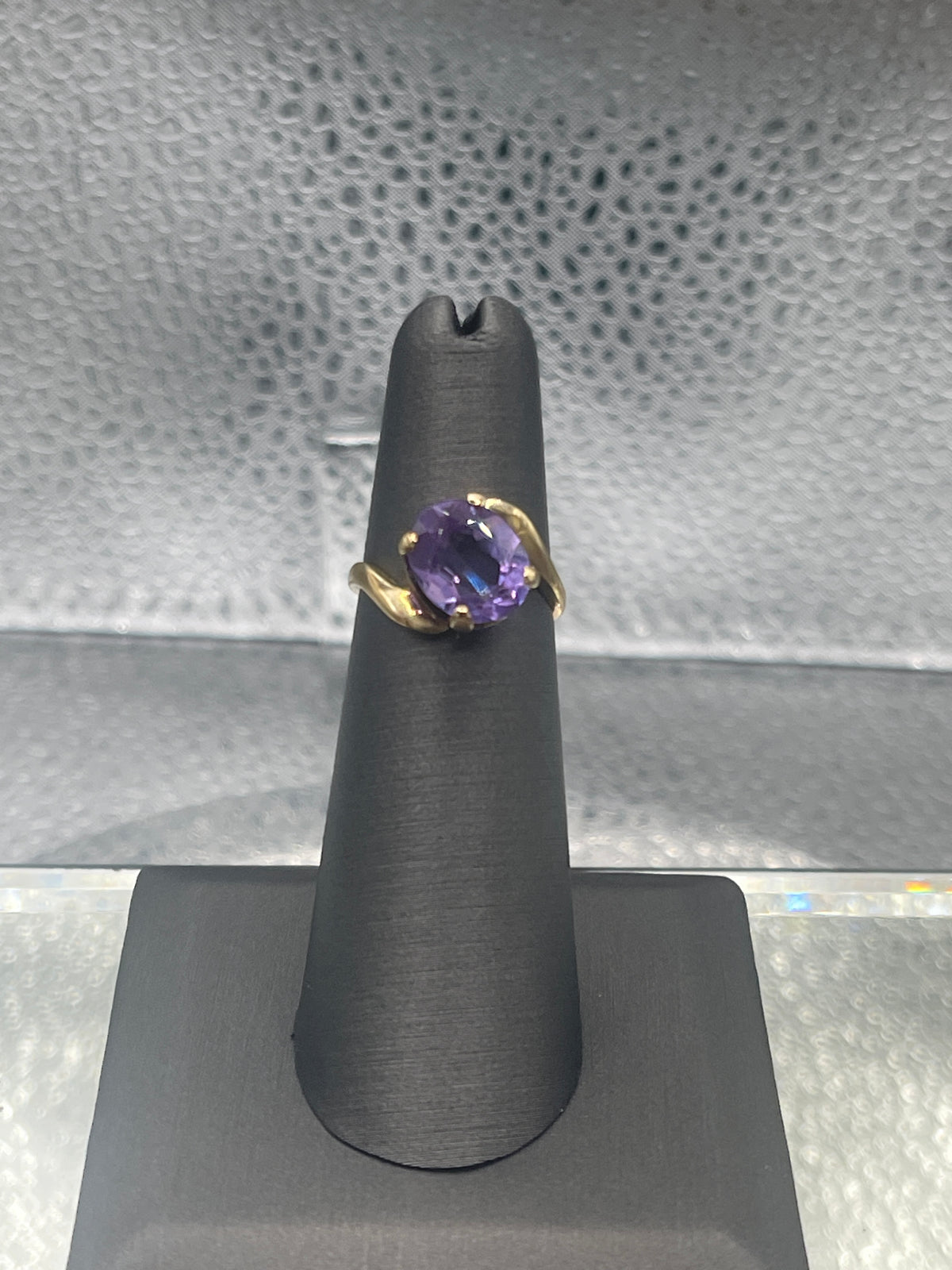 Ladies 10 Karat Solid Yellow Gold Amethyst Bypass Ring
