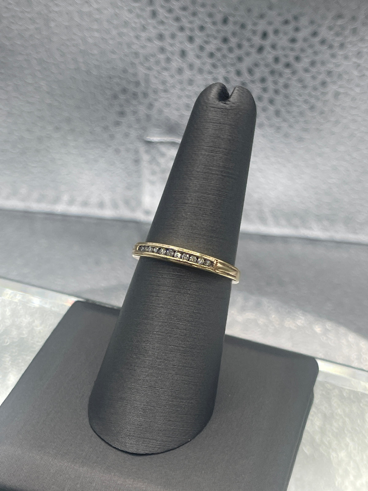 Ladies 14 Karat Solid Yellow Gold Diamond Band