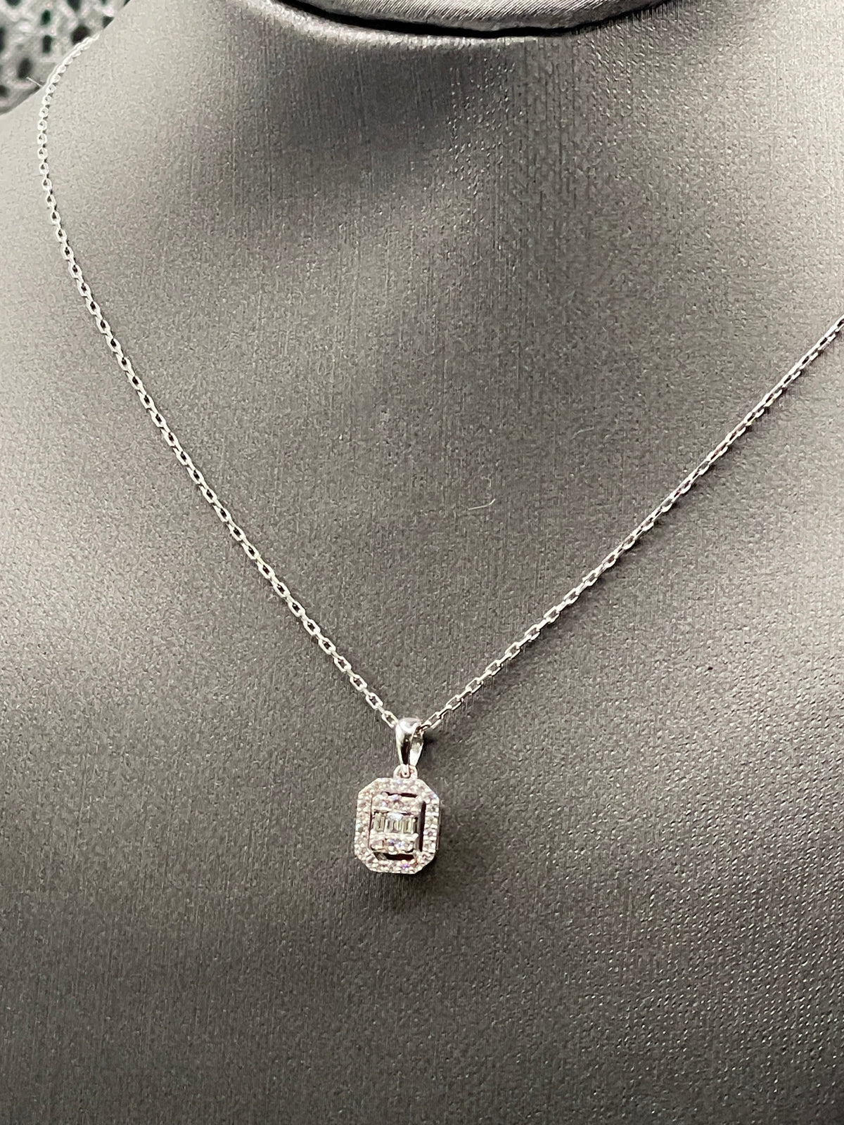 Ladies 18 Karat White Gold Emerald & Round Diamond Halo Pendant & Chain