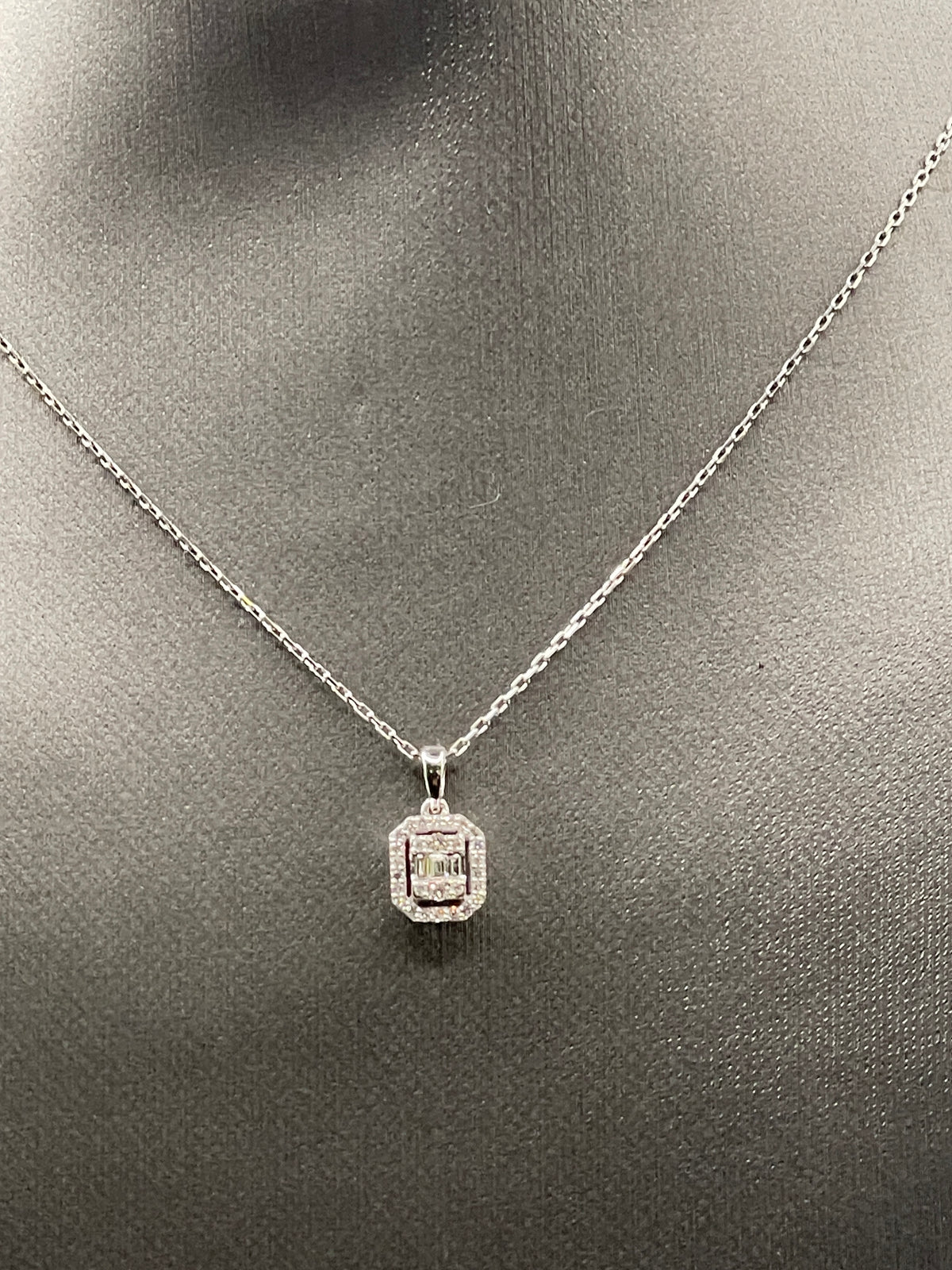 Ladies 18 Karat White Gold Emerald & Round Diamond Halo Pendant & Chain