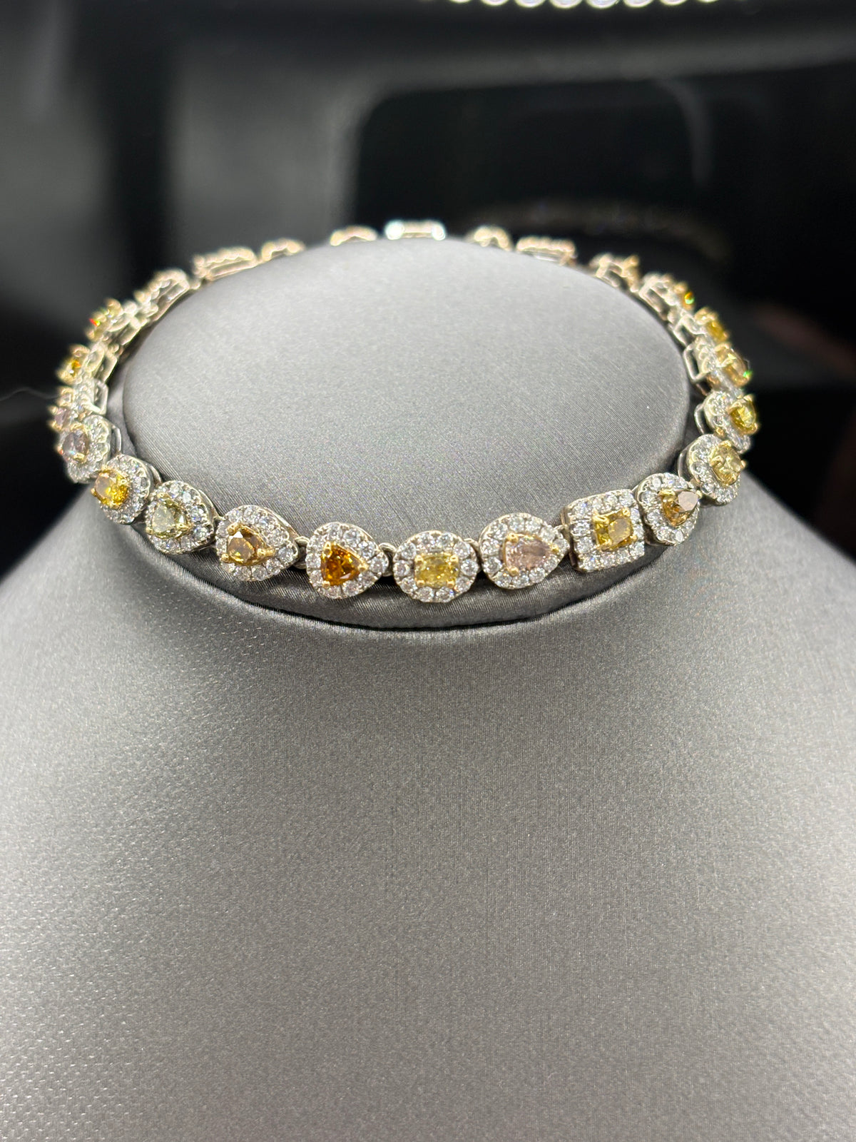 Ladies 18 Karat White Gold Fancy Shape & Color Diamond Bracelet
