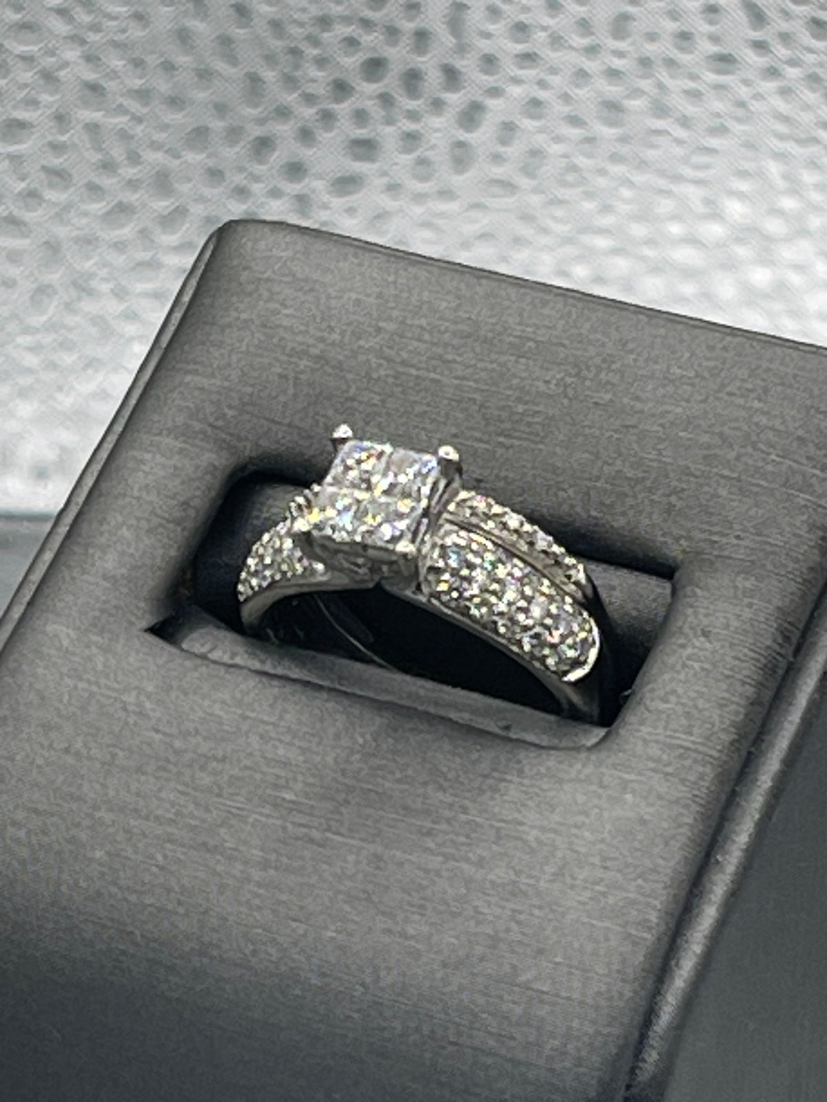Ladies 14 Karat White Gold Diamond Engagement Set
