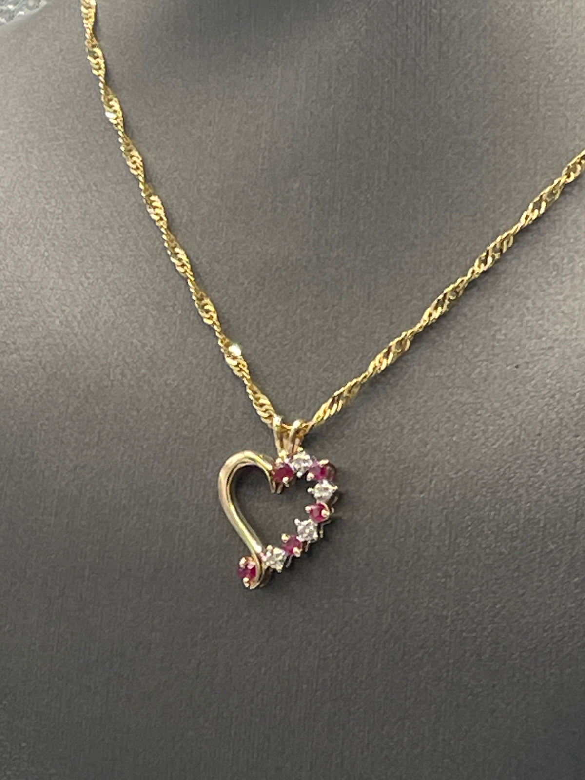 Ladies 14 Karat Yellow Gold Ruby & Diamond Heart Pendant