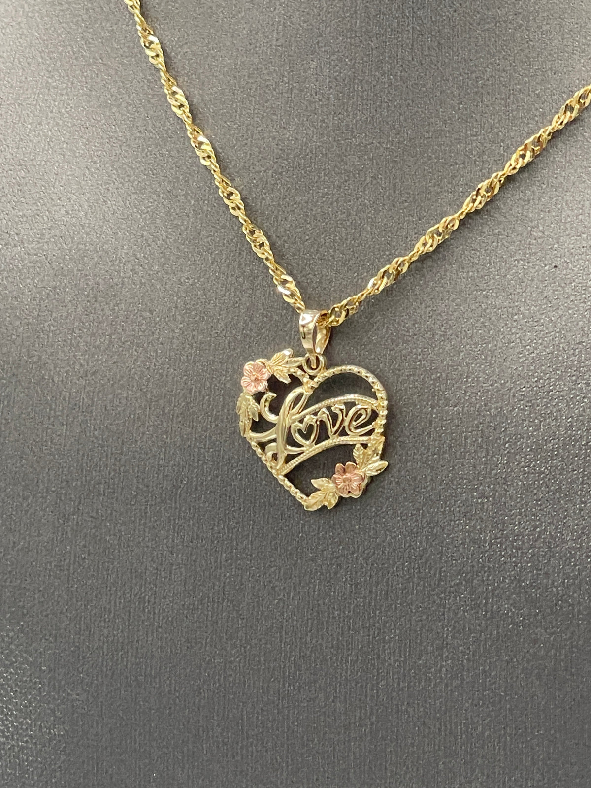 Ladies Beautiful 10 Karat Tri-Color Gold Love Heart Pendant