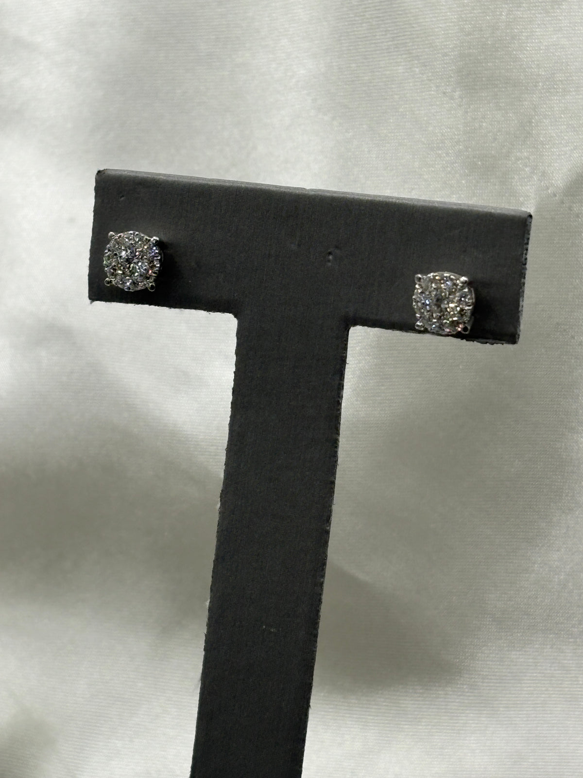 Platinum .950 diamond cluster stud earring with screwbacks
