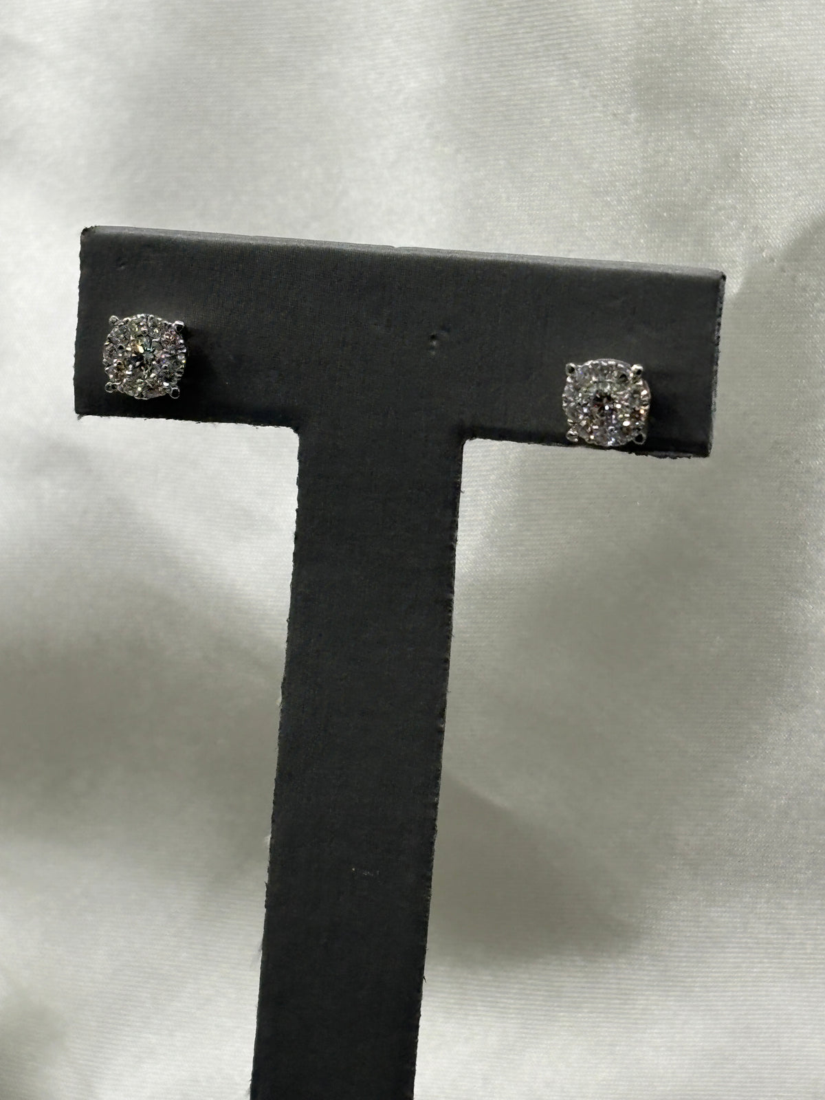 Platinum .950 diamond cluster stud earring with screwbacks