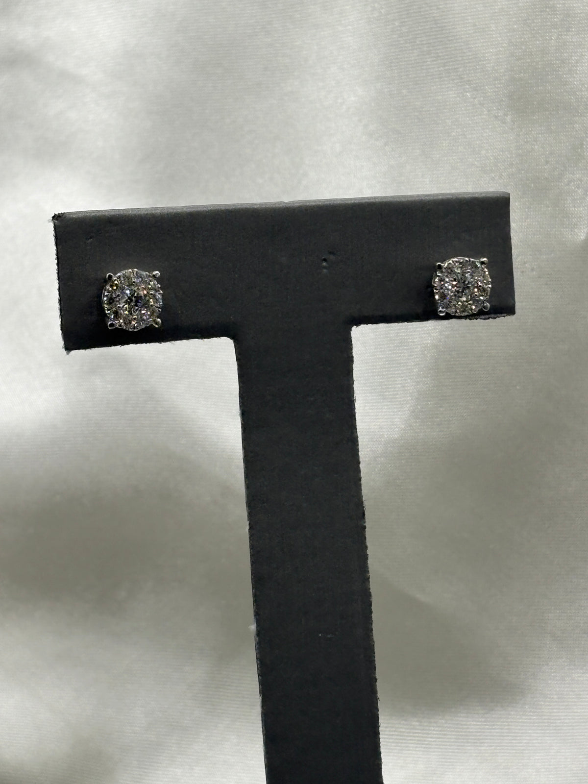 Platinum .950 diamond cluster stud earring with screwbacks