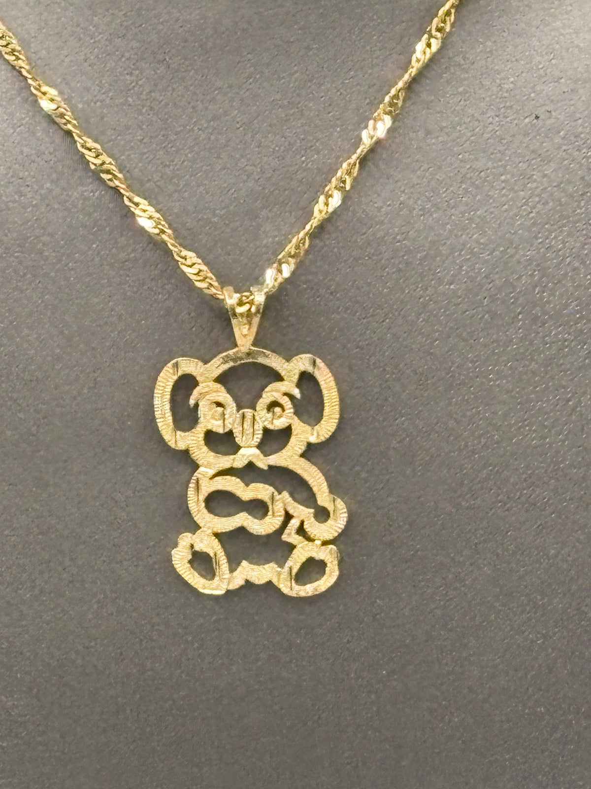 Adorable 14 Karat Yellow Gold Teddy Bear Pendant