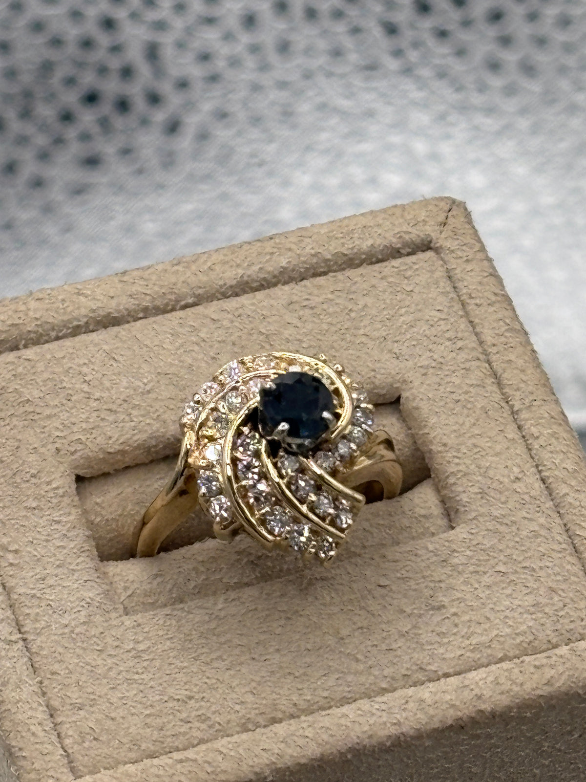 Ladies 14 Karat Yellow Gold Sapphire & Diamond Swirl Ring