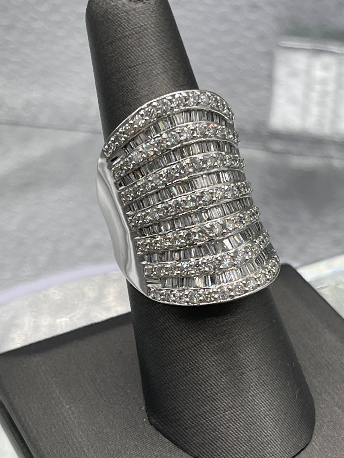Ladies 14 Karat White Gold Diamond Cocktail Ring