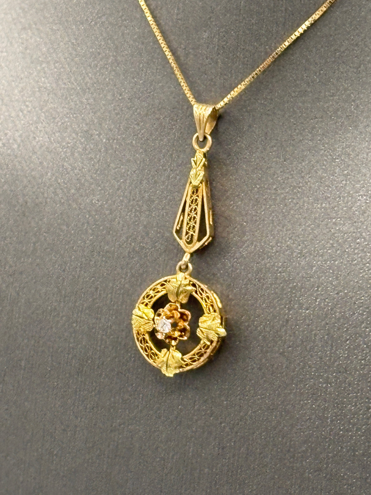 Antique Ladies 14 Karat Yellow Gold Filagree Diamond Pendant