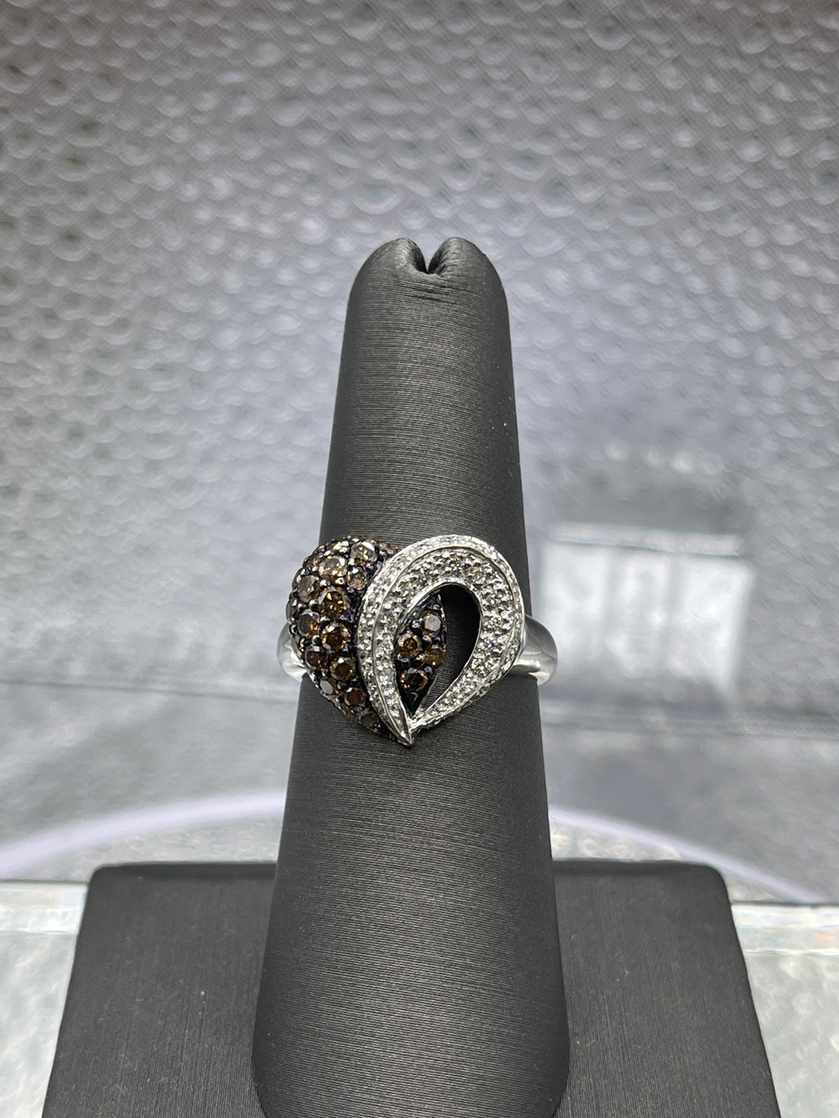 Ladies 18 Karat White Gold Chocolate & White Diamond Heart Ring