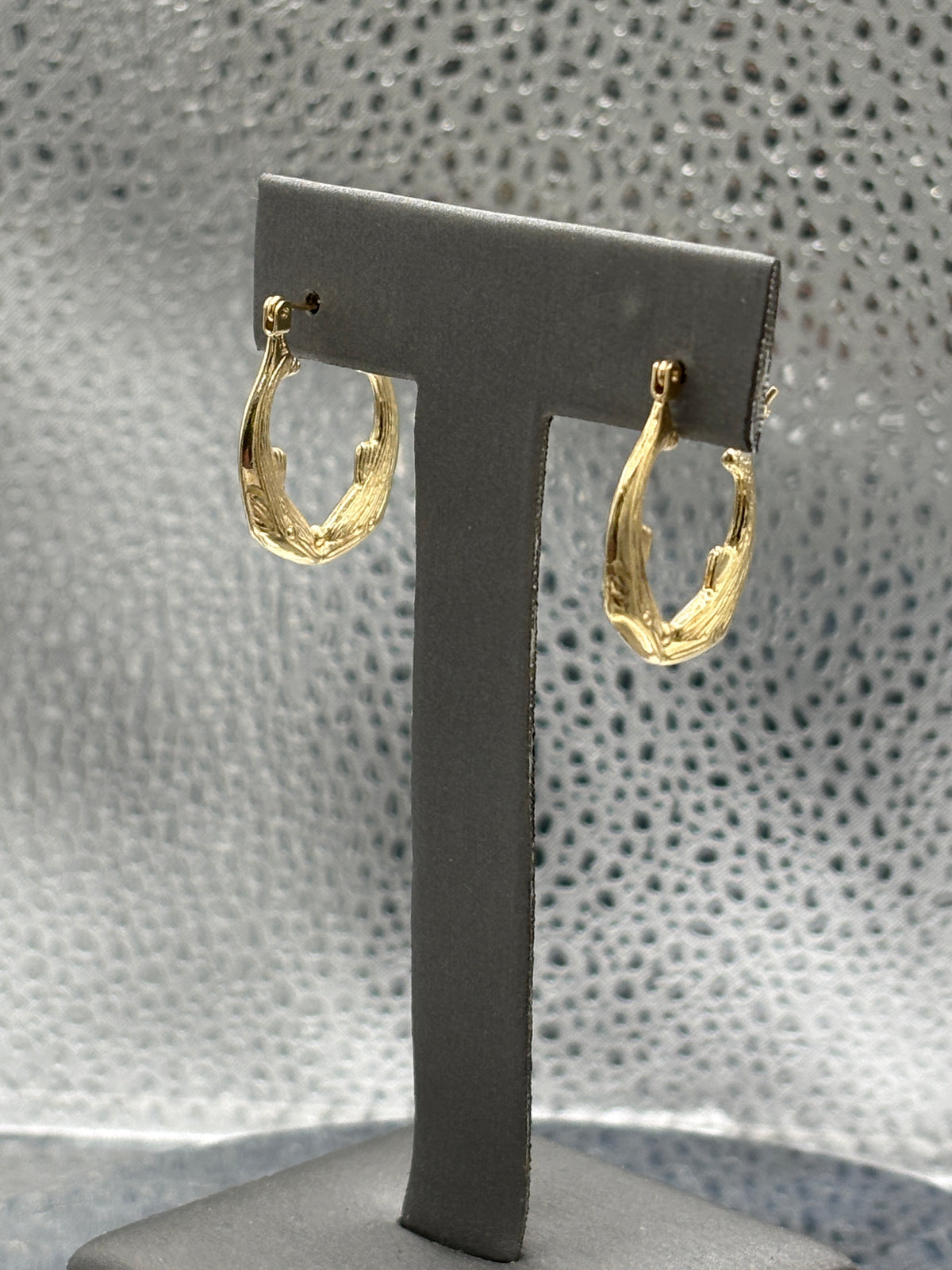 Ladies 14 Karat Yellow Gold Kissing Dolphin Hoop Earrings